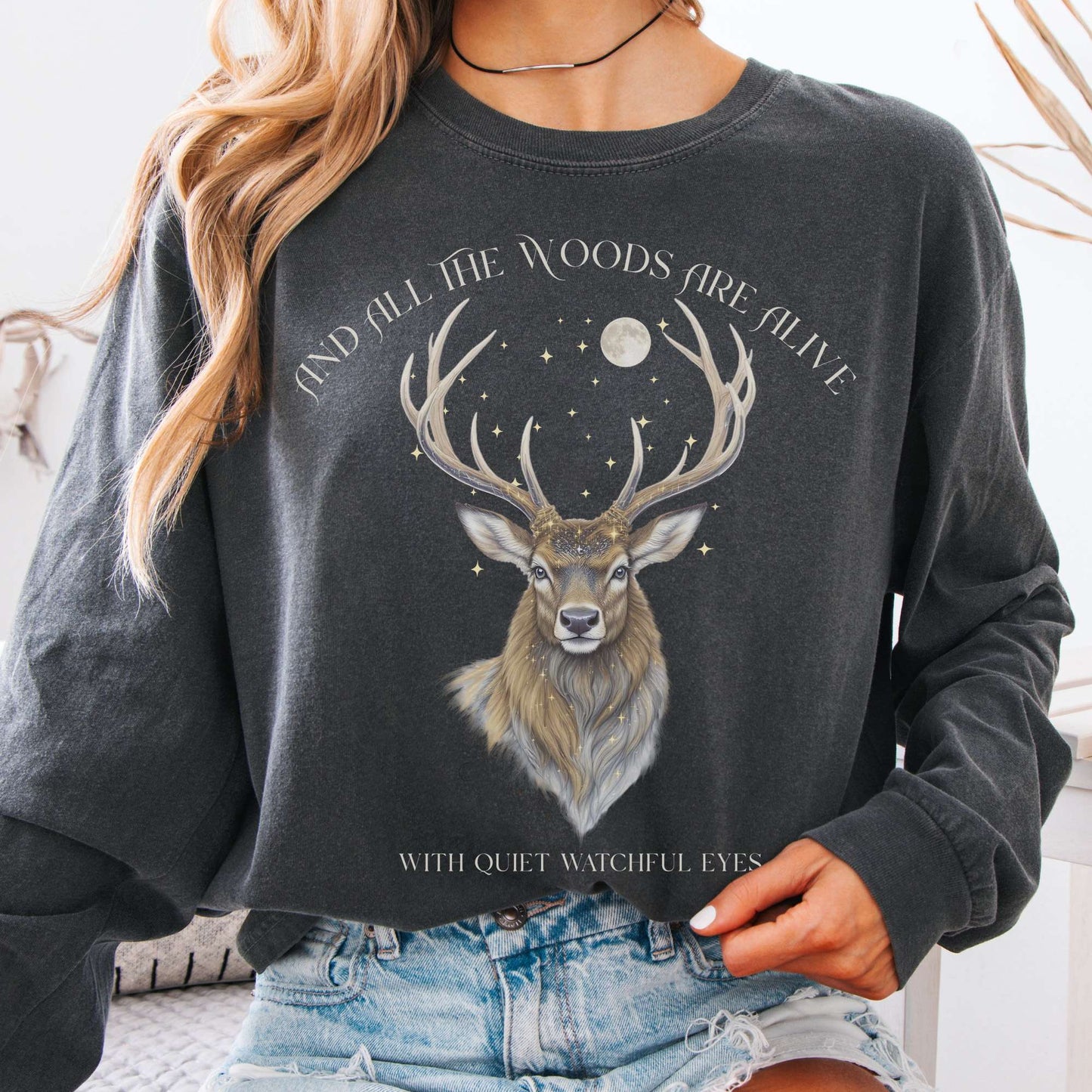 Sweatshirt Dark Heather / S All the Woods Are Alive With Watchful Eyes Walter de la Mare Sweatshirt The Mystic Eden