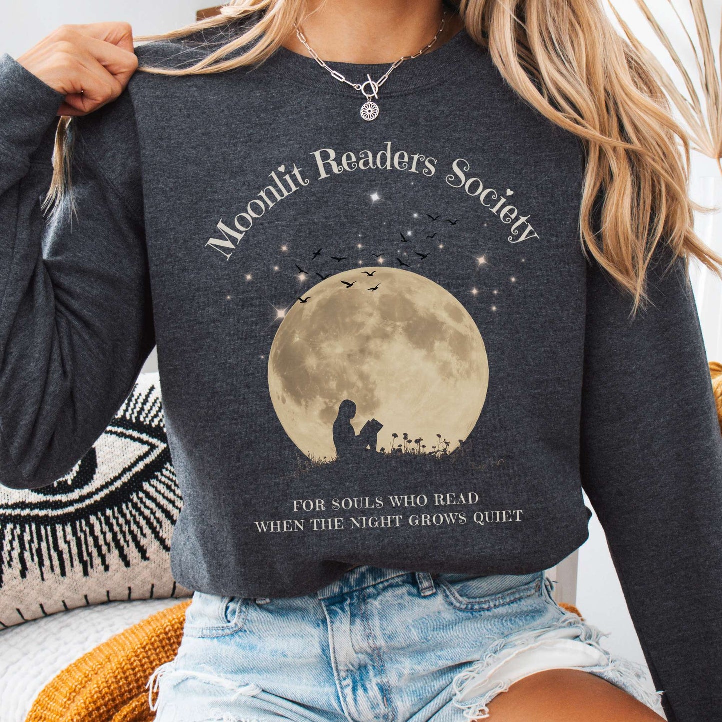 Sweatshirt Dark Heather / S Moonlit Readers Society Sweatshirt The Mystic Eden