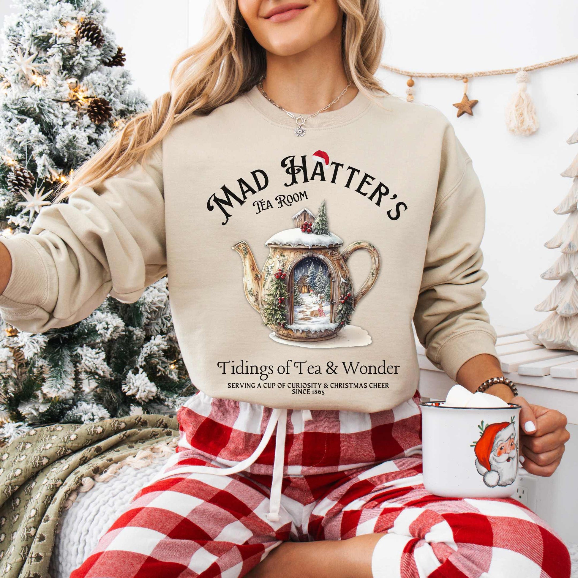 Sweatshirt Mad Hatter's Tea Room Christmas Edition Sweatshirt The Mystic Eden