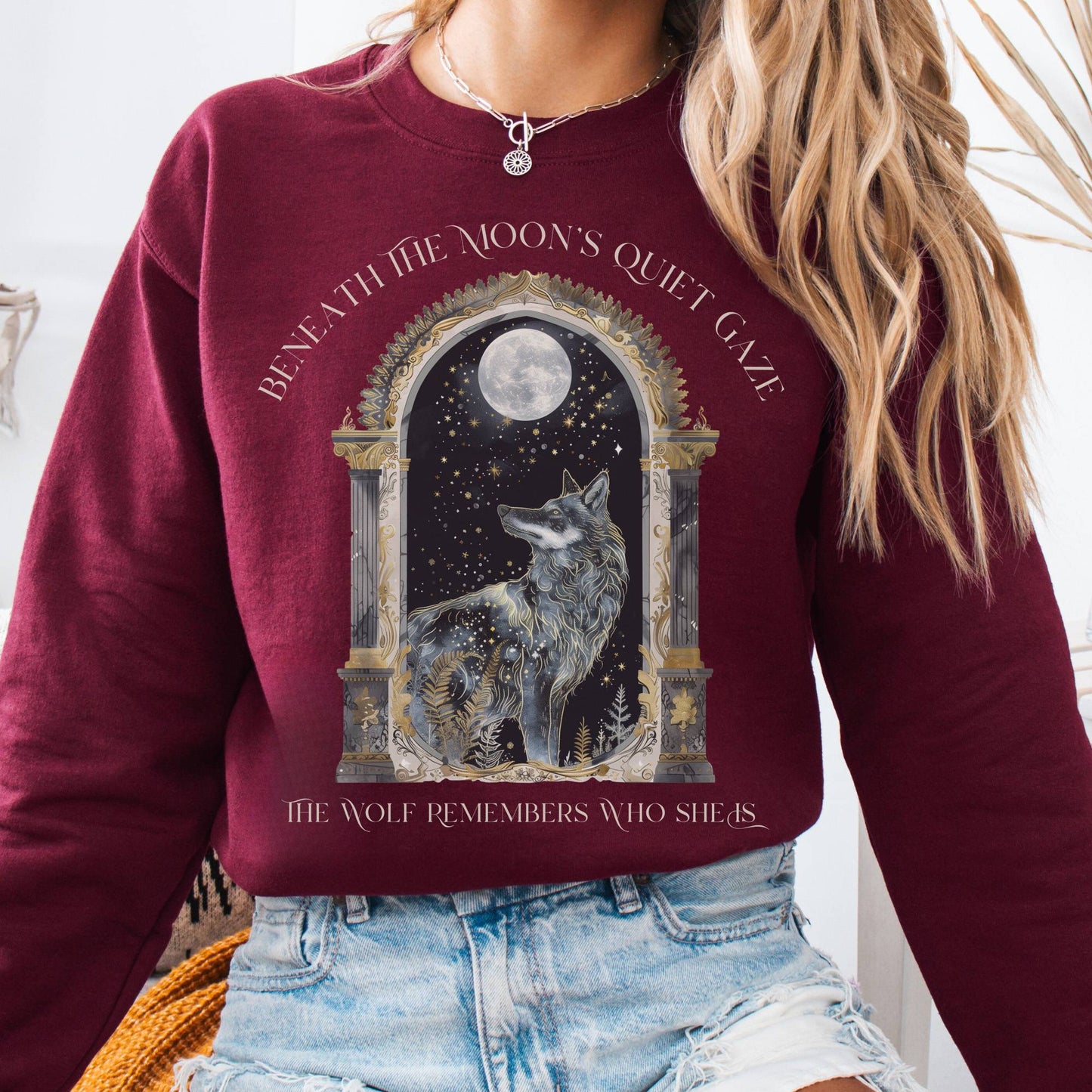 Sweatshirt Maroon / S Beneath The Moon The Wolf Remembers Who She Is Sweatshirt The Mystic Eden