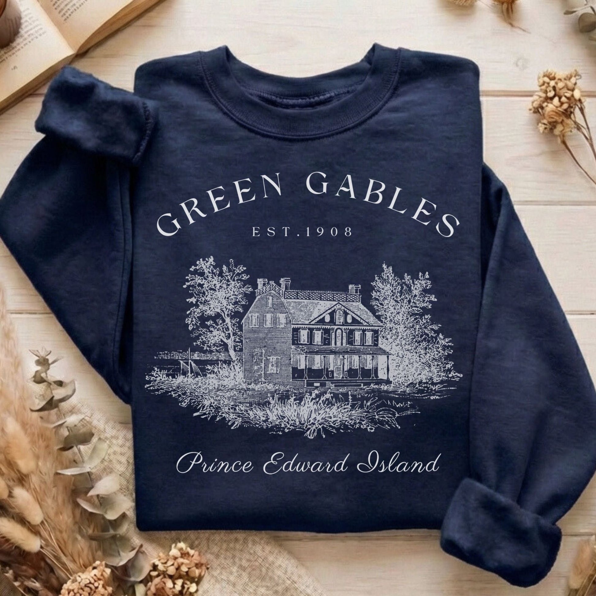 Sweatshirt Navy / S Design 22 Sweatshirt The Mystic Eden