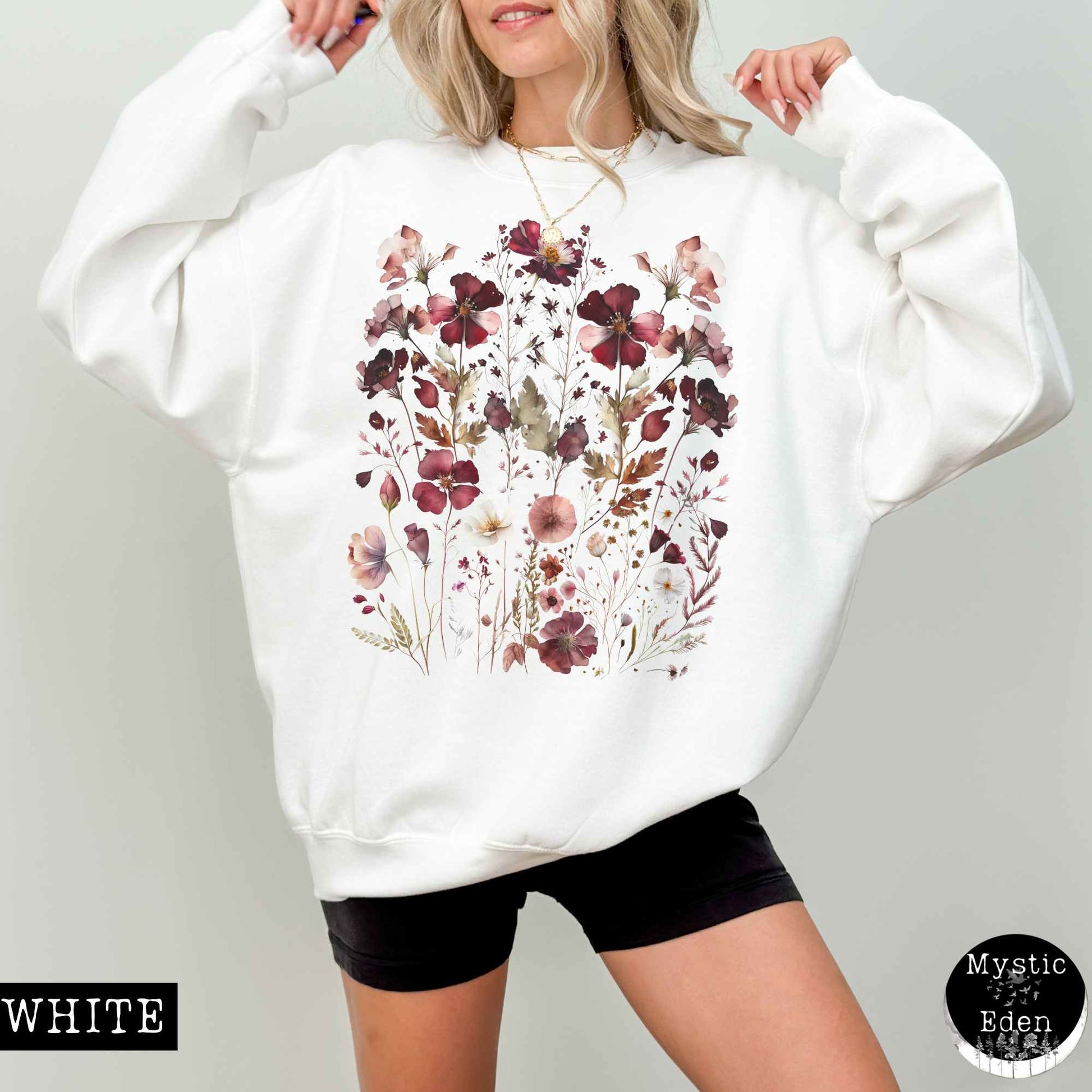 Sweatshirt Pressed flowers cottagecore sweatshirt The Mystic Eden