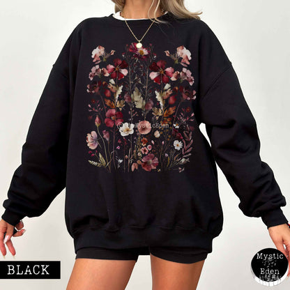 Sweatshirt S / Black Pressed flowers cottagecore sweatshirt The Mystic Eden