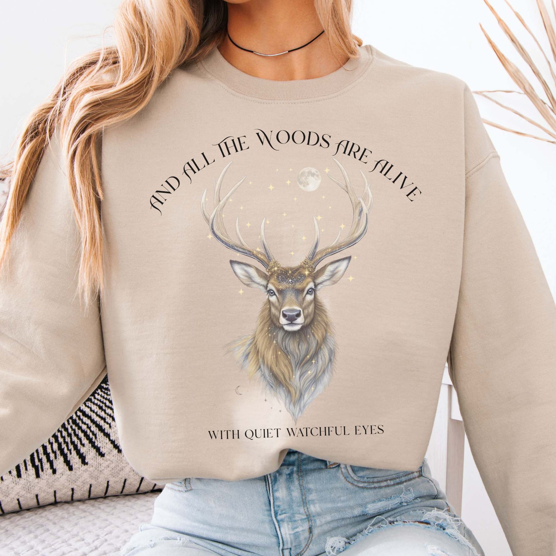 Sweatshirt Sand / S All the Woods Are Alive With Watchful Eyes Walter de la Mare Sweatshirt The Mystic Eden