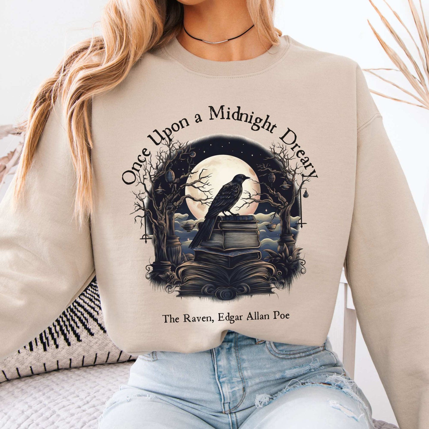 Sweatshirt Sand / S Edgar Allan Poe Sweatshirt - Once upon a midnight dreary The Mystic Eden
