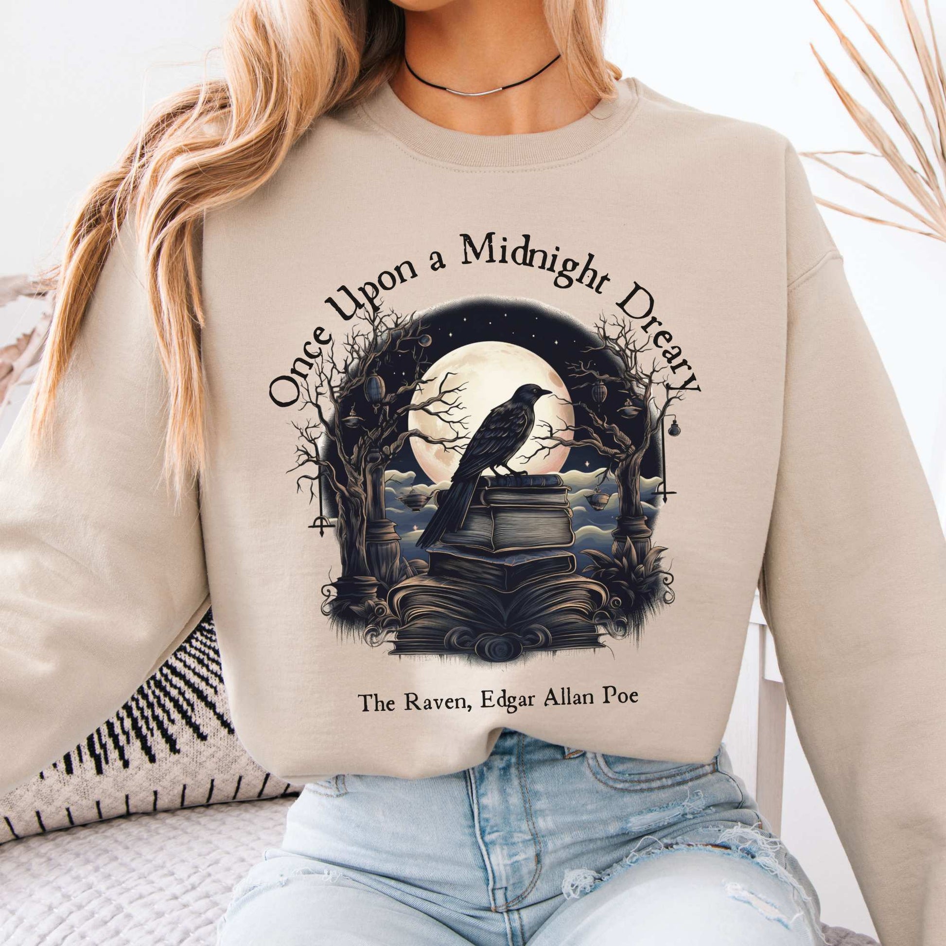 Sweatshirt Sand / S Edgar Allan Poe Sweatshirt - Once upon a midnight dreary The Mystic Eden