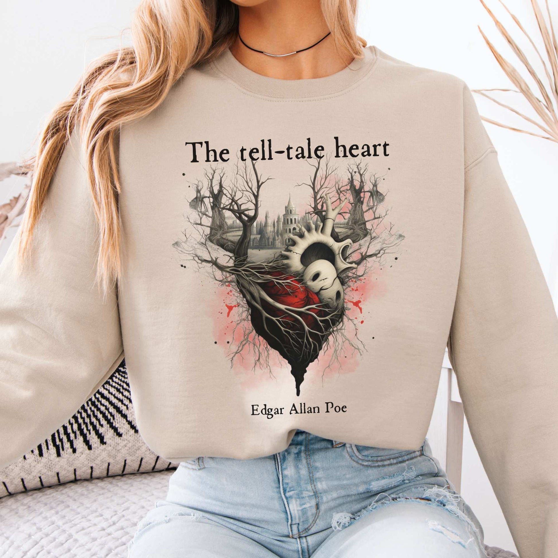 Sweatshirt Sand / S Edgar Allan Poe The Tell Tale Heart Sweatshirt The Mystic Eden