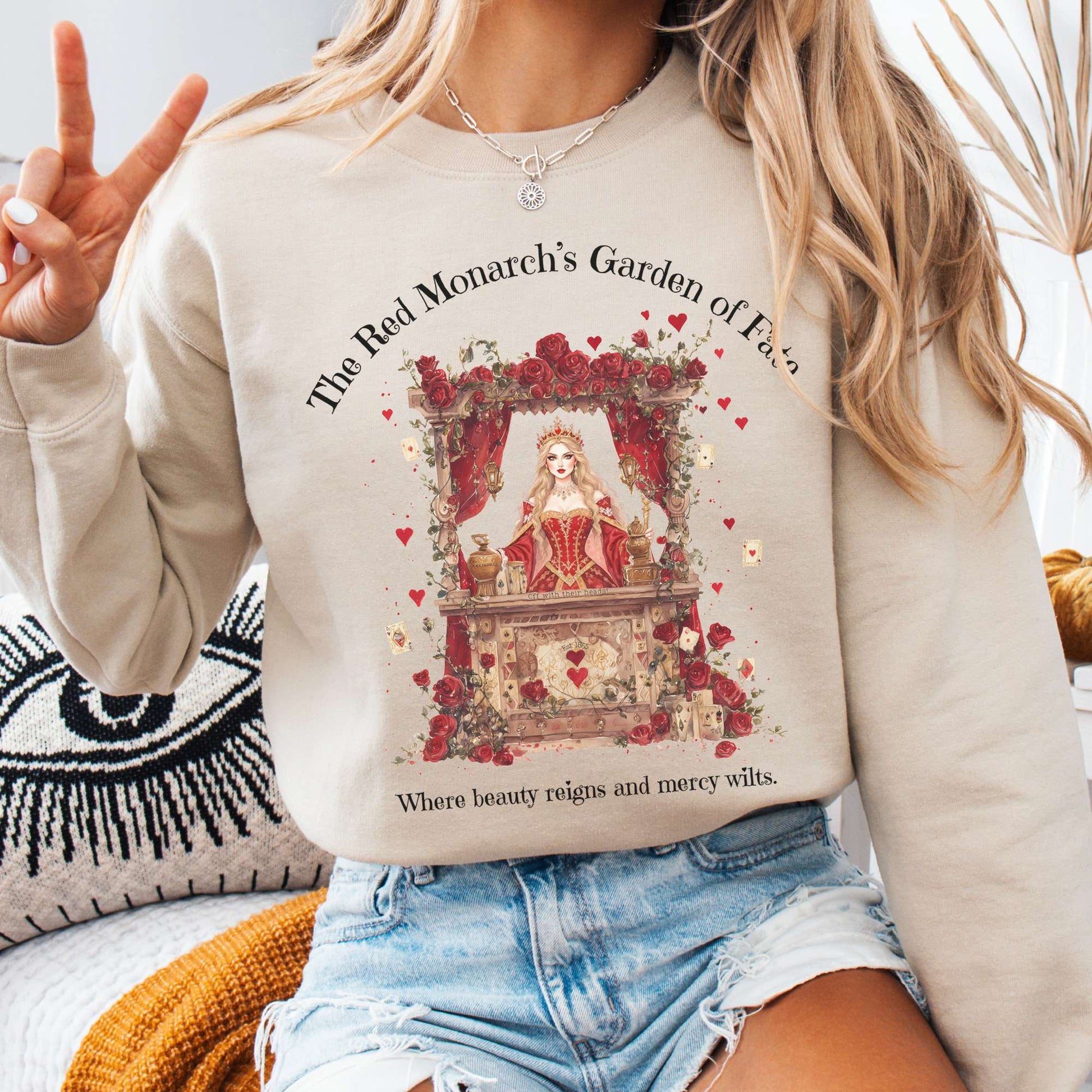 Sweatshirt Sand / S The Red Monarchs Garden of Fate Sweatshirt The Mystic Eden