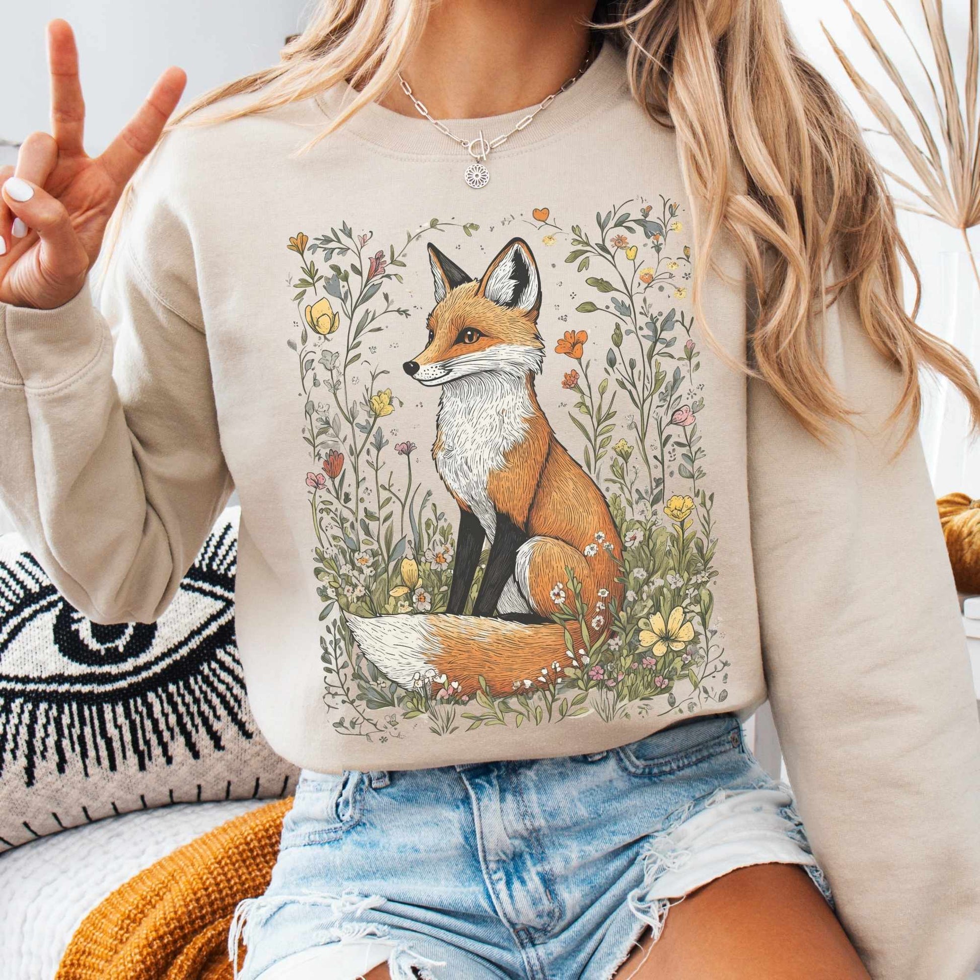 Sweatshirt Sand / S Vintage Happy Fox Cottagecore Sweatshirt The Mystic Eden