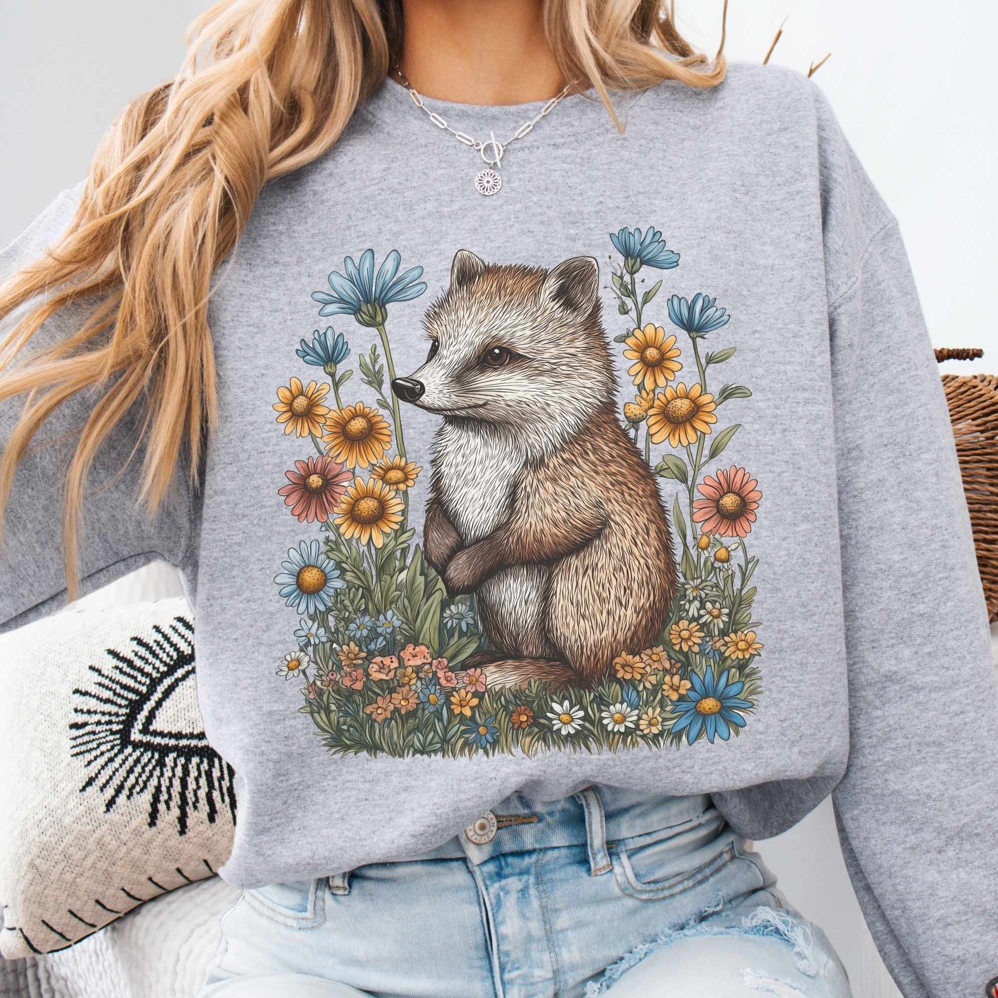 Sweatshirt Vintage Line Art Hedgehog Cottagecore Sweatshirt The Mystic Eden