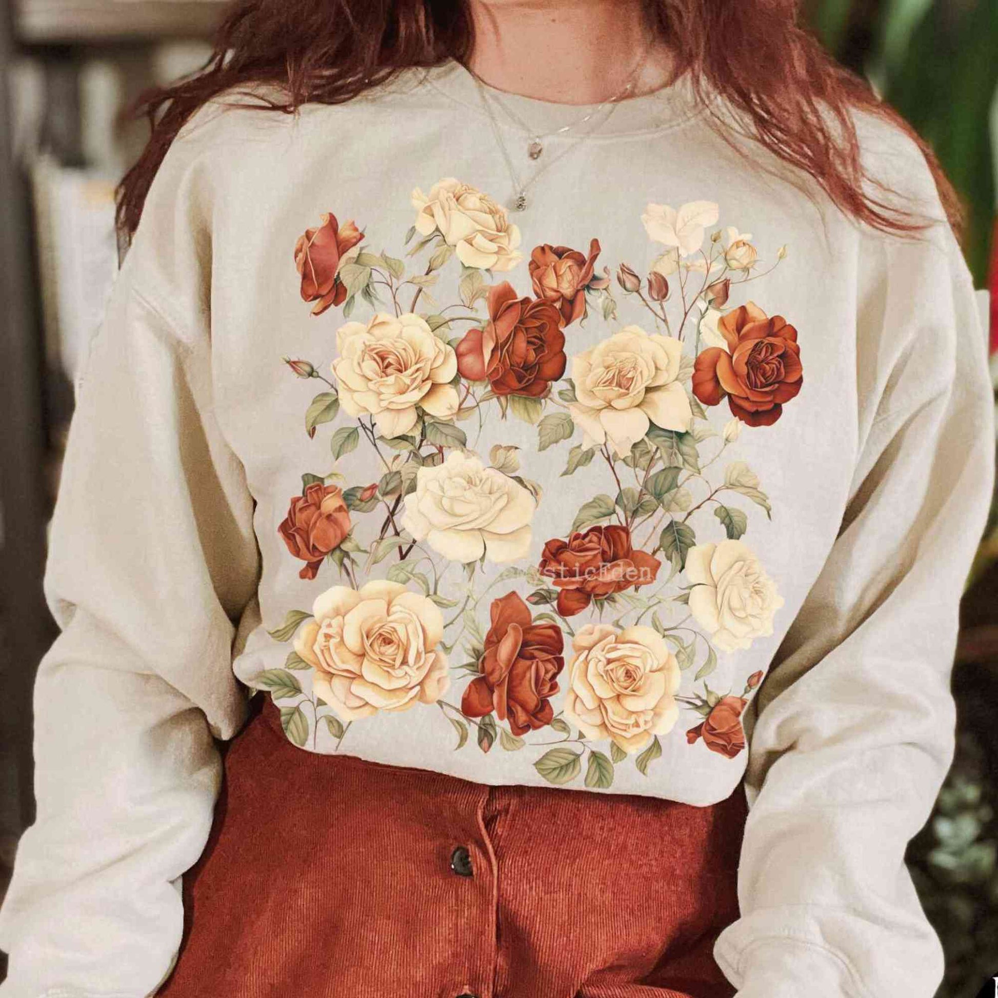 Sweatshirt Vintage wildflower rose sweatshirt cottagecore The Mystic Eden