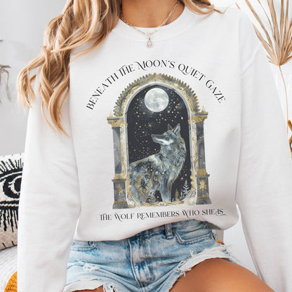 Sweatshirt White / S Beneath The Moon The Wolf Remembers Who She Is Sweatshirt The Mystic Eden