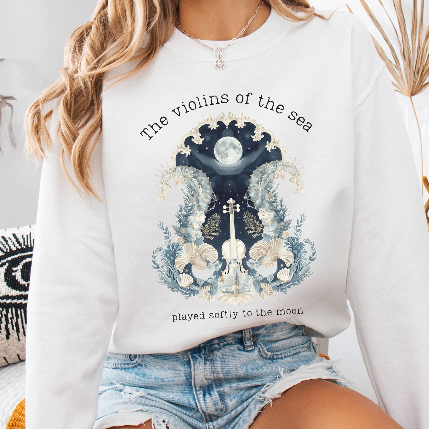 Sweatshirt White / S The Violins of the Sea Played Softly to the Moon Sweatshirt The Mystic Eden