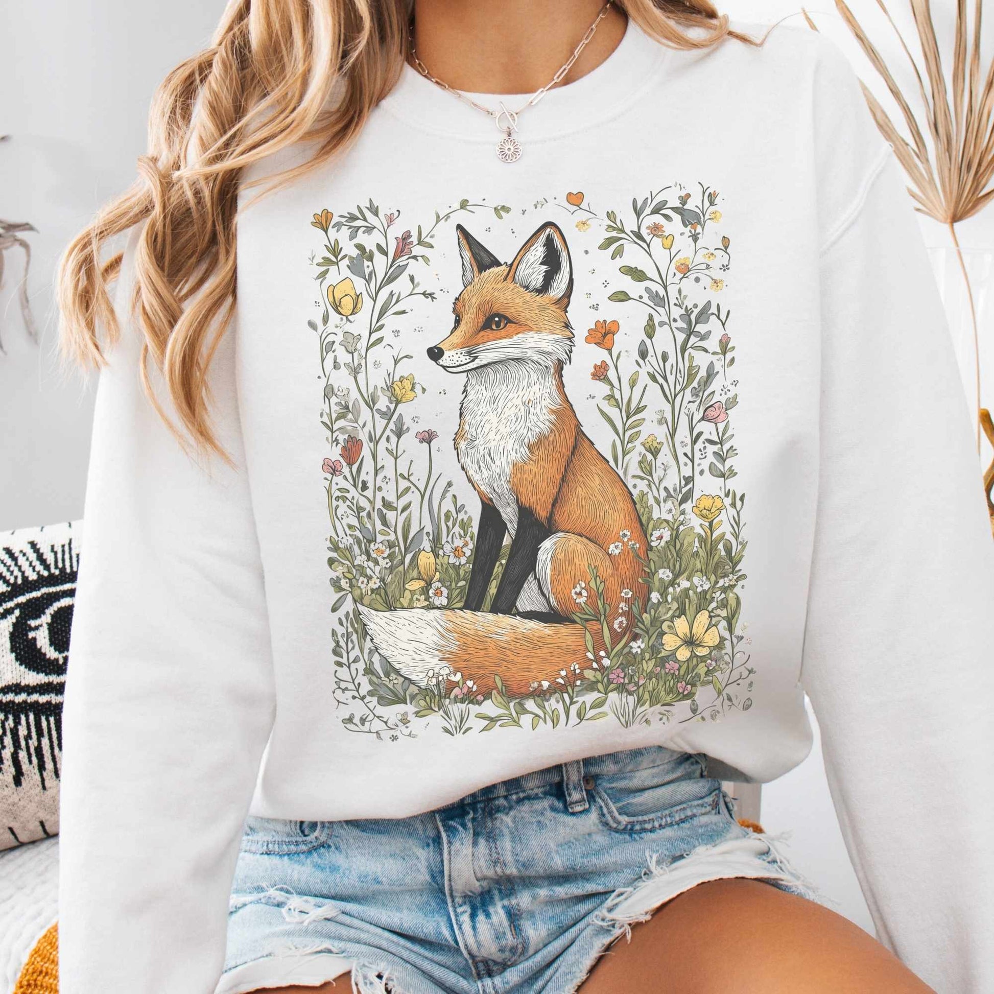 Sweatshirt White / S Vintage Happy Fox Cottagecore Sweatshirt The Mystic Eden