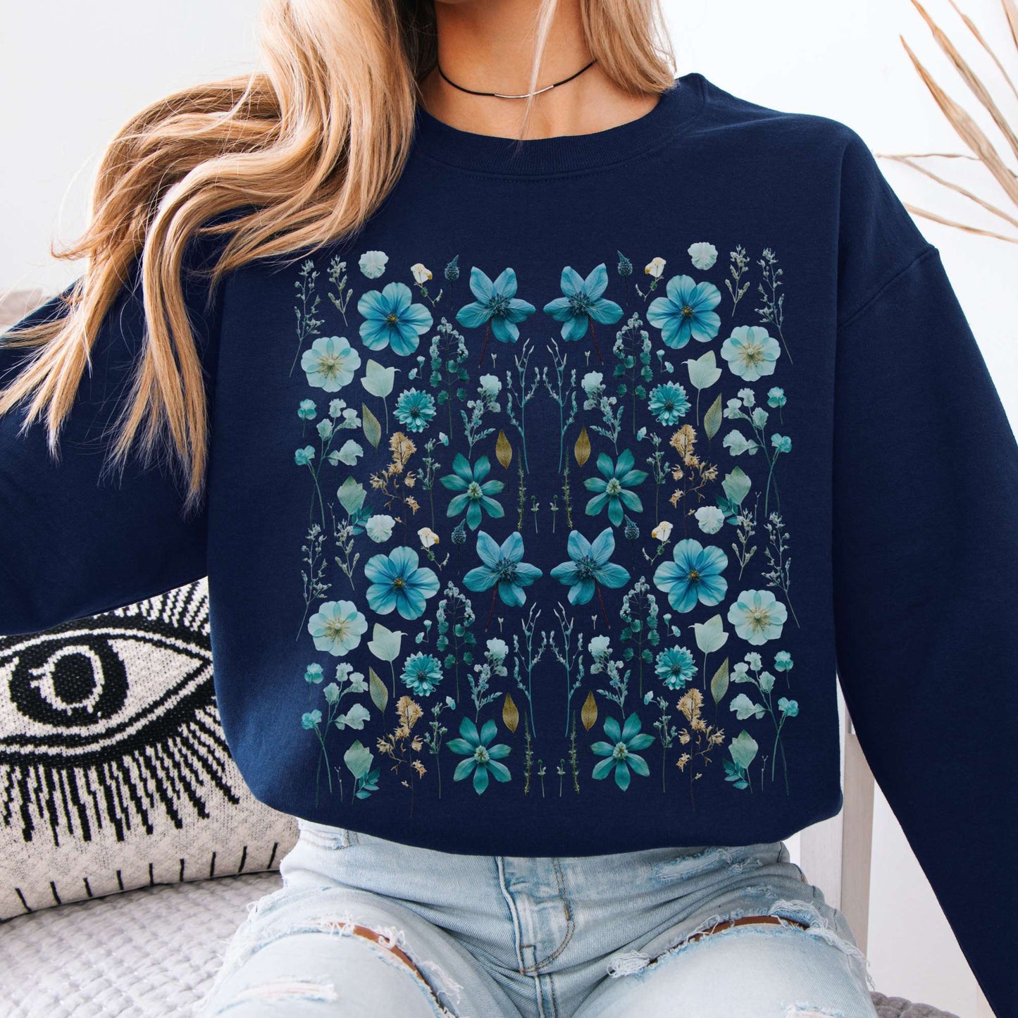 Sweatshirts Design 2 Crewneck Sweatshirt The Mystic Eden