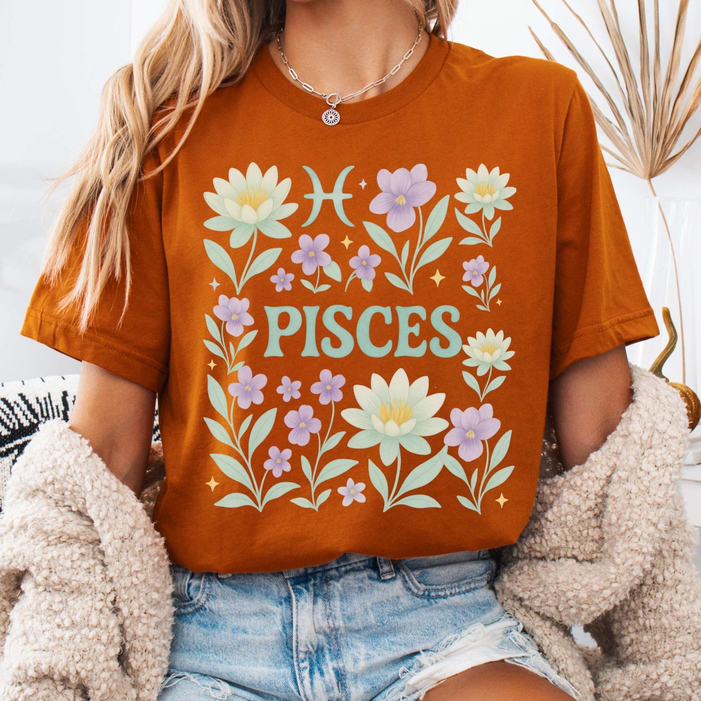 T-Shirt Autumn / S Pisces Bella T-Shirt – Retro Floral Zodiac Tee The Mystic Eden