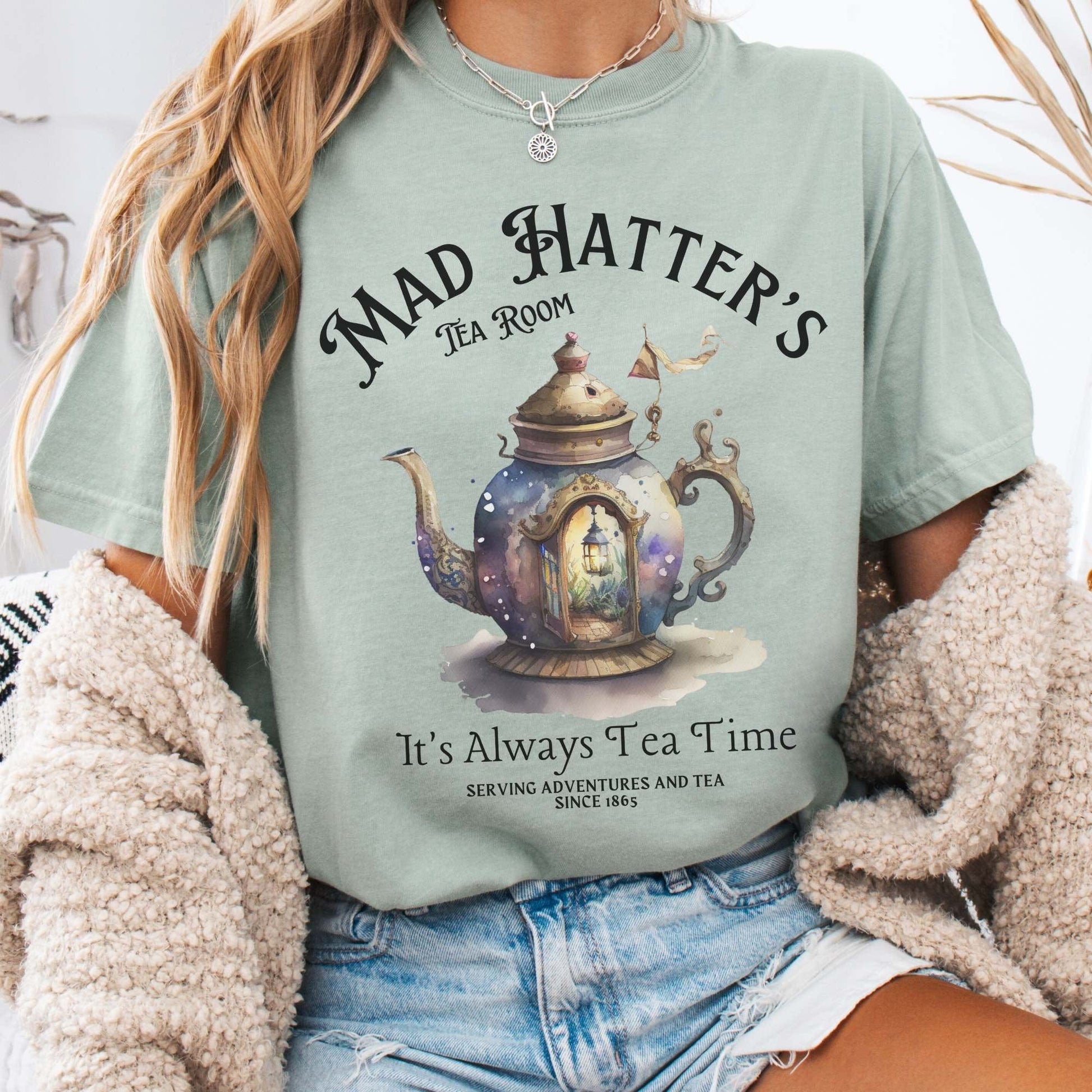 T-Shirt Bay / S It's Alway's Tea Time - Mad Hatters Tea Room Shirt The Mystic Eden
