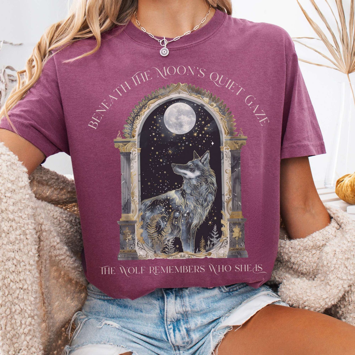 T-Shirt Berry / S Beneath The Moon The Wolf Remembers Who She Is Tee The Mystic Eden