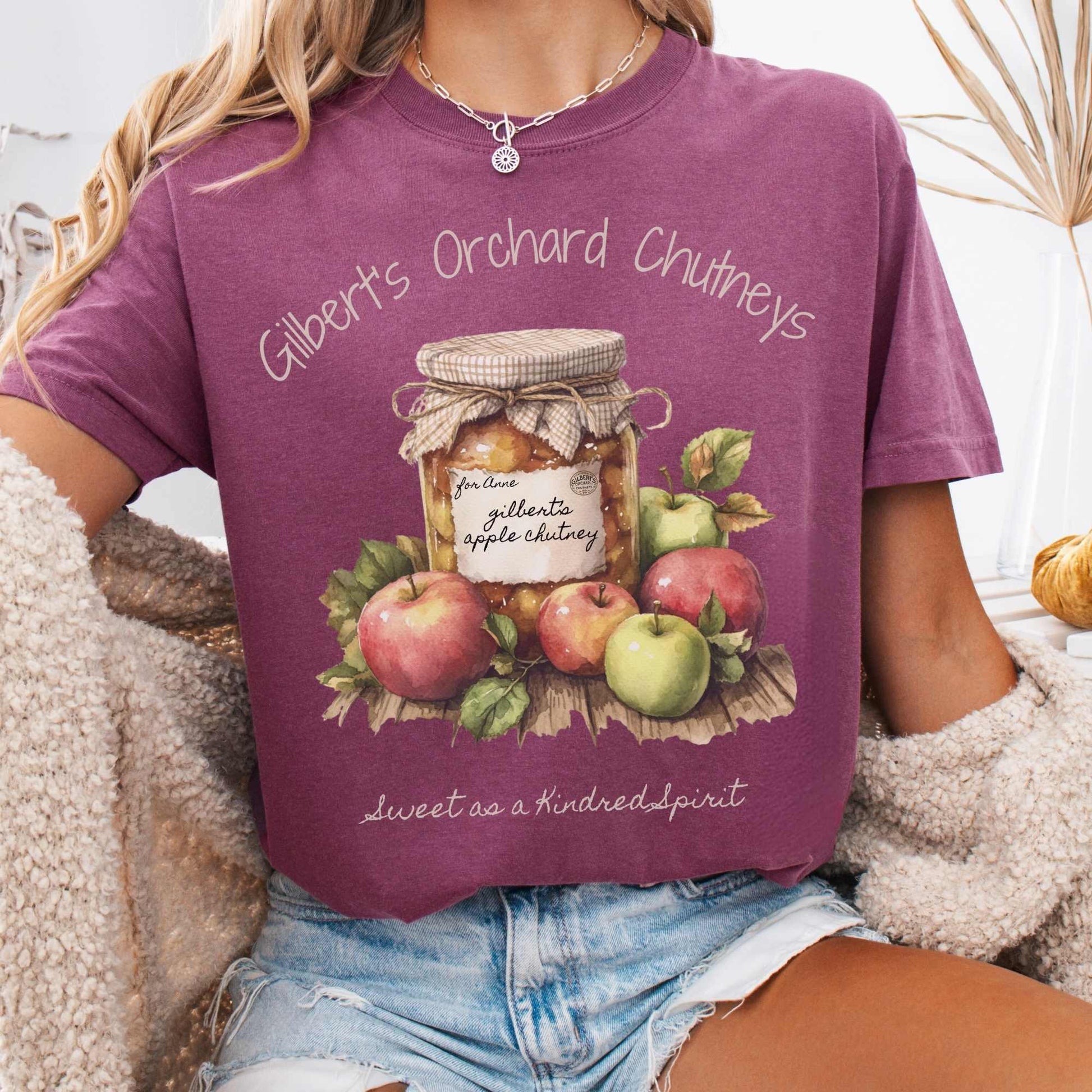 T-Shirt Berry / S Gilbert's Orchard Chutneys Tee The Mystic Eden
