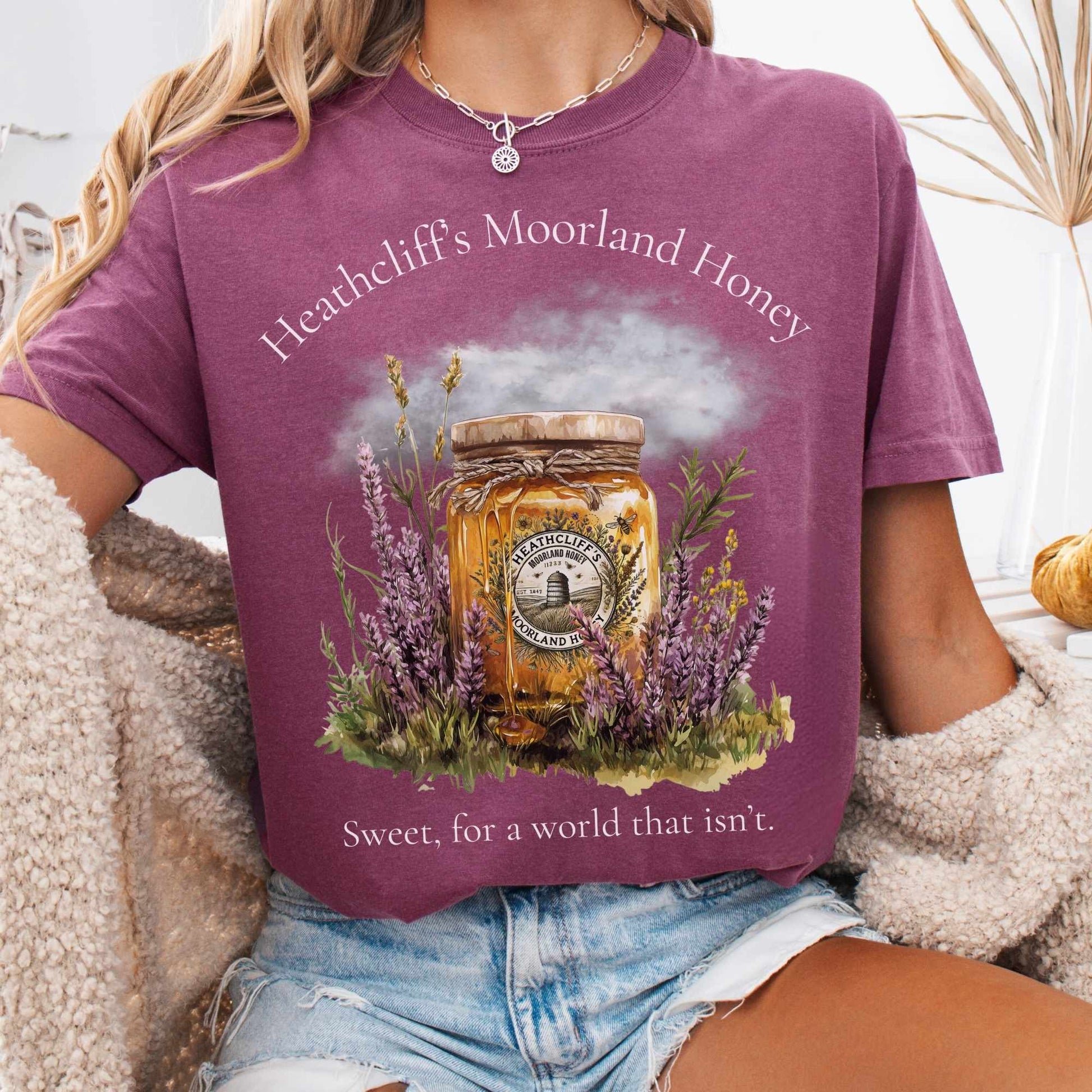 T-Shirt Berry / S Heathcliff's Moorland Honey Tee The Mystic Eden