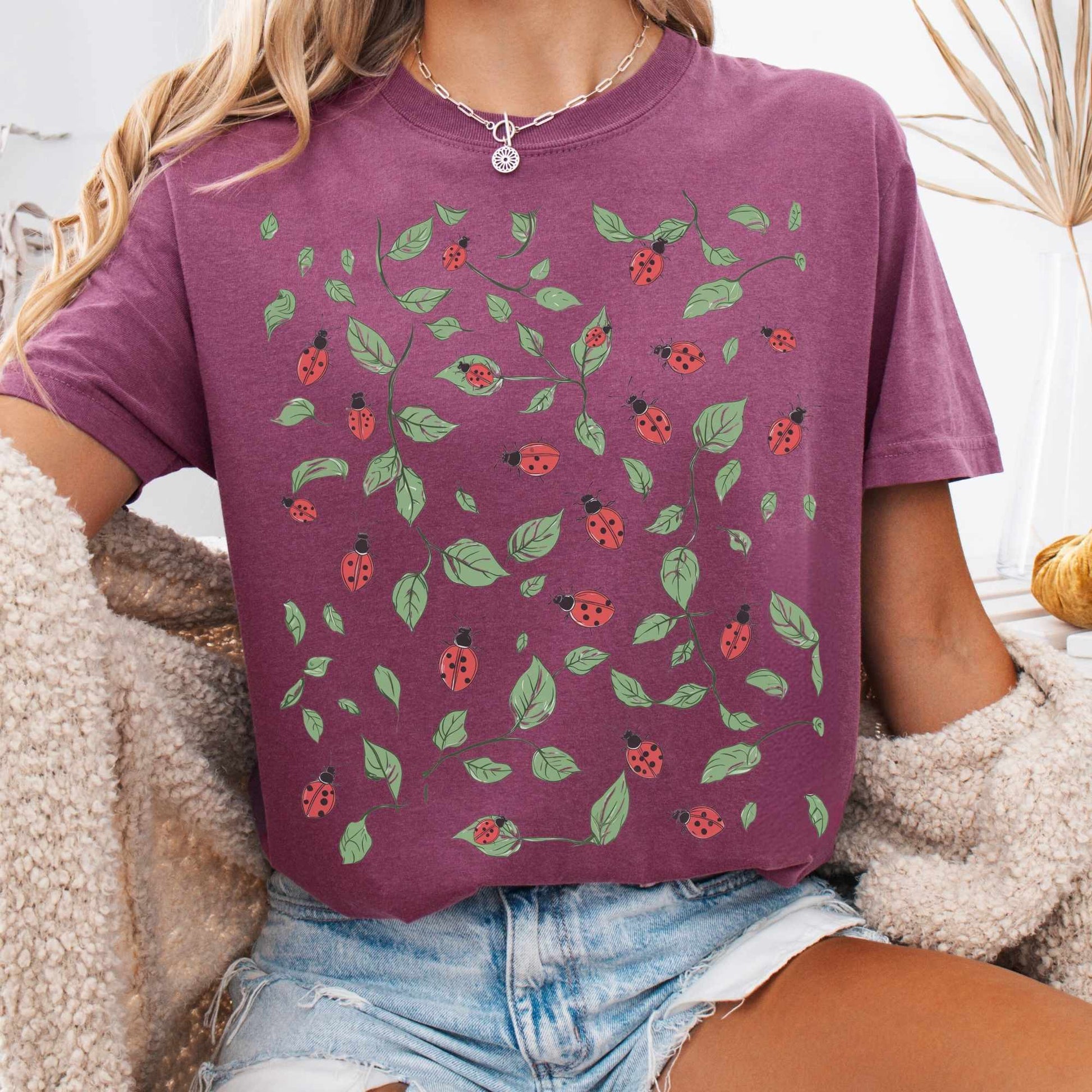 T-Shirt Berry / S Vintage Ladybird Leaf Cottagecore Shirt The Mystic Eden