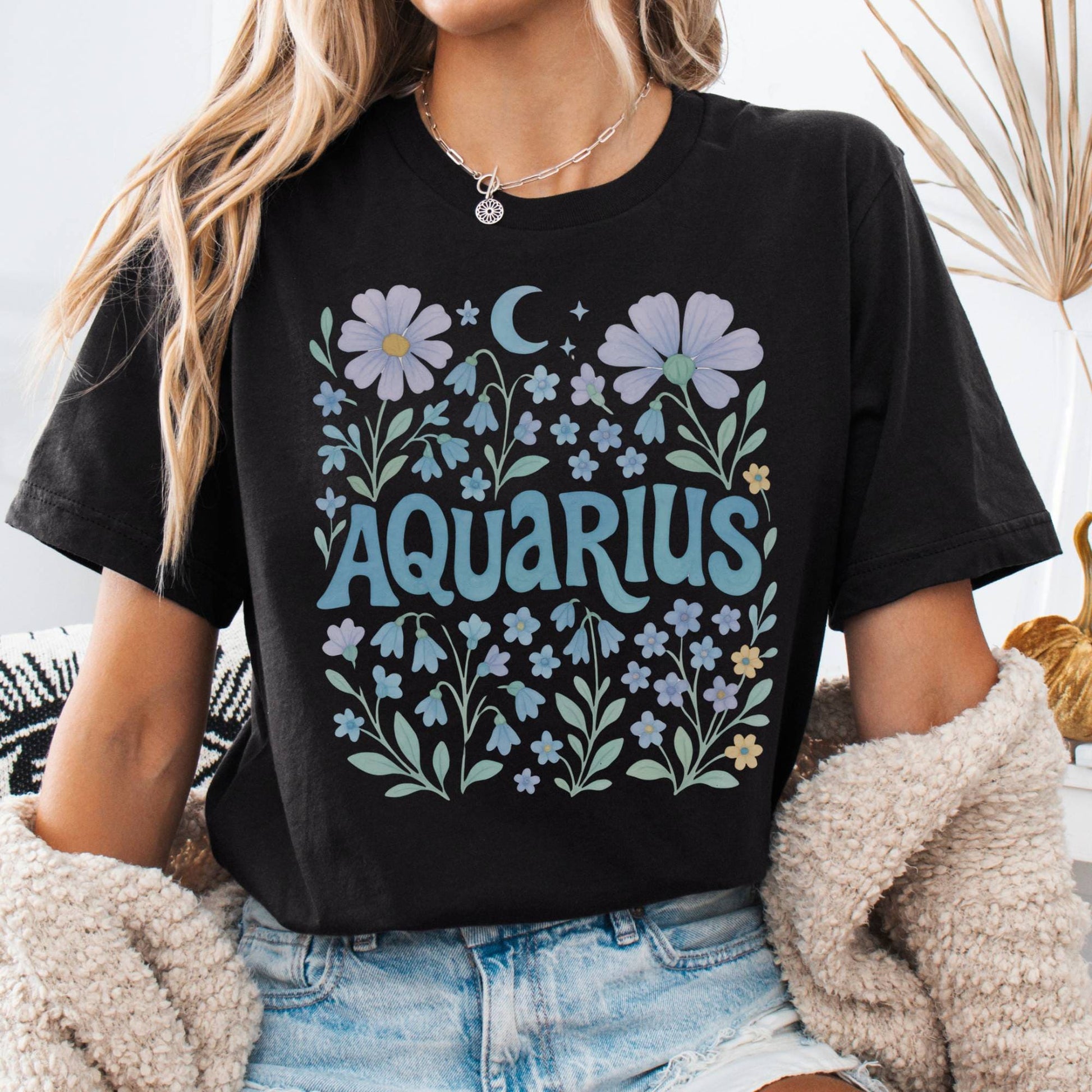 T-Shirt Black / S Aquarius Floral T-Shirt – Retro Floral Zodiac Tee The Mystic Eden