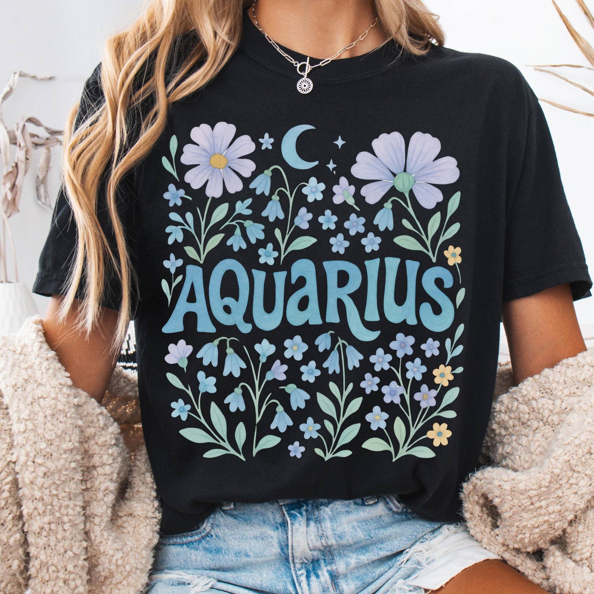 T-Shirt Black / S Aquarius Vintage T-Shirt – Retro Floral Zodiac Tee The Mystic Eden