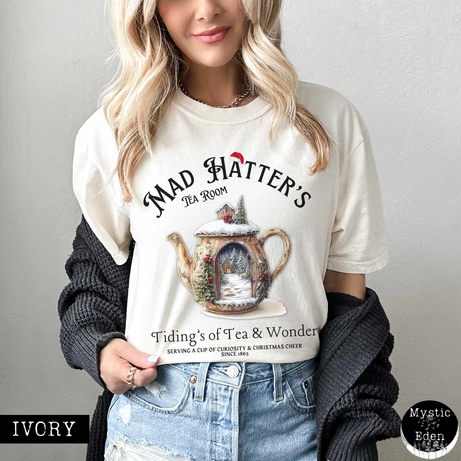 T-Shirt Christmas Vintage Mad Hatter's Tea Room Shirt - Christmas Edition Tee The Mystic Eden