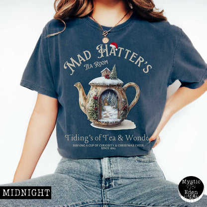 T-Shirt Christmas Vintage Mad Hatter's Tea Room Shirt - Christmas Edition Tee The Mystic Eden