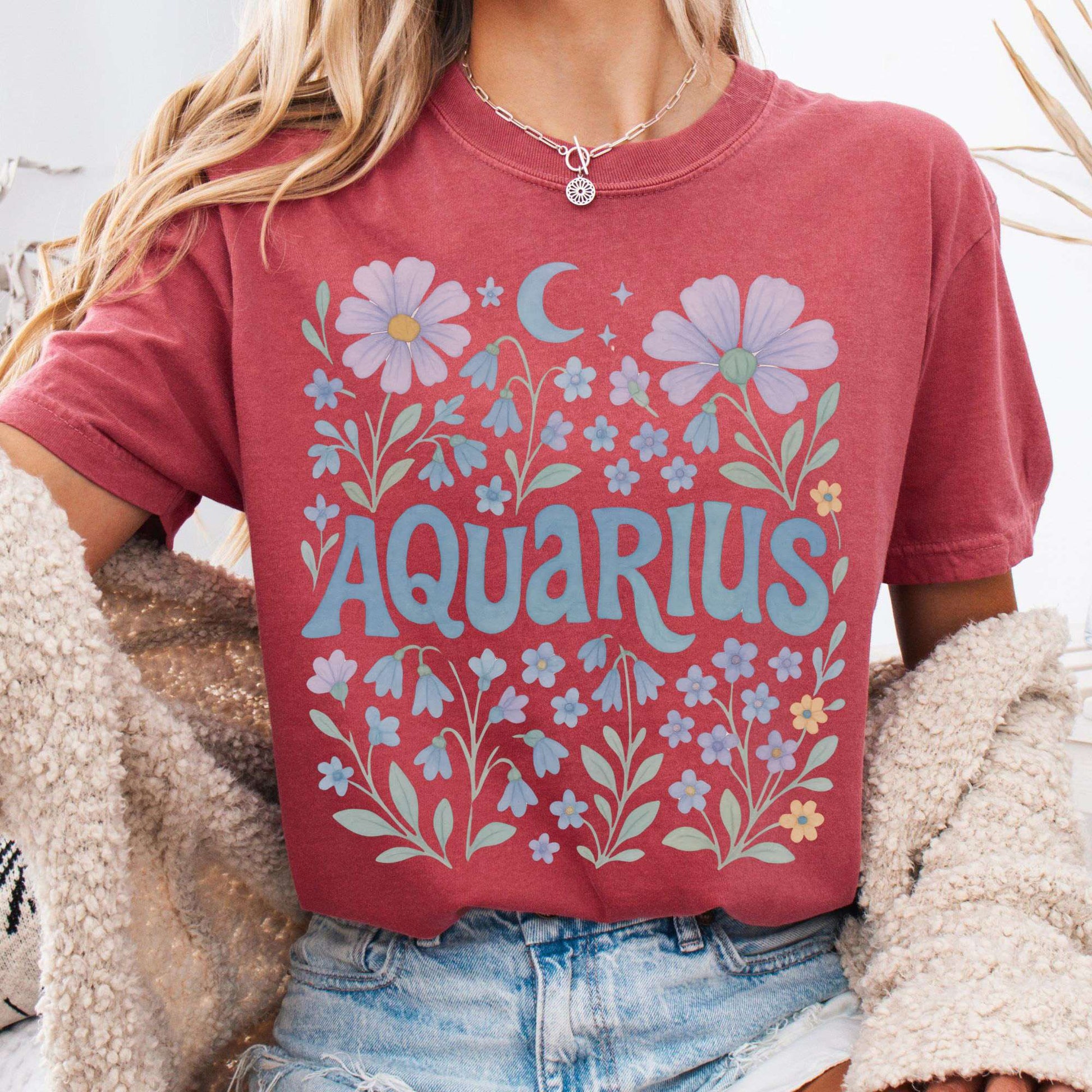 T-Shirt Crimson / S Aquarius Vintage T-Shirt – Retro Floral Zodiac Tee The Mystic Eden