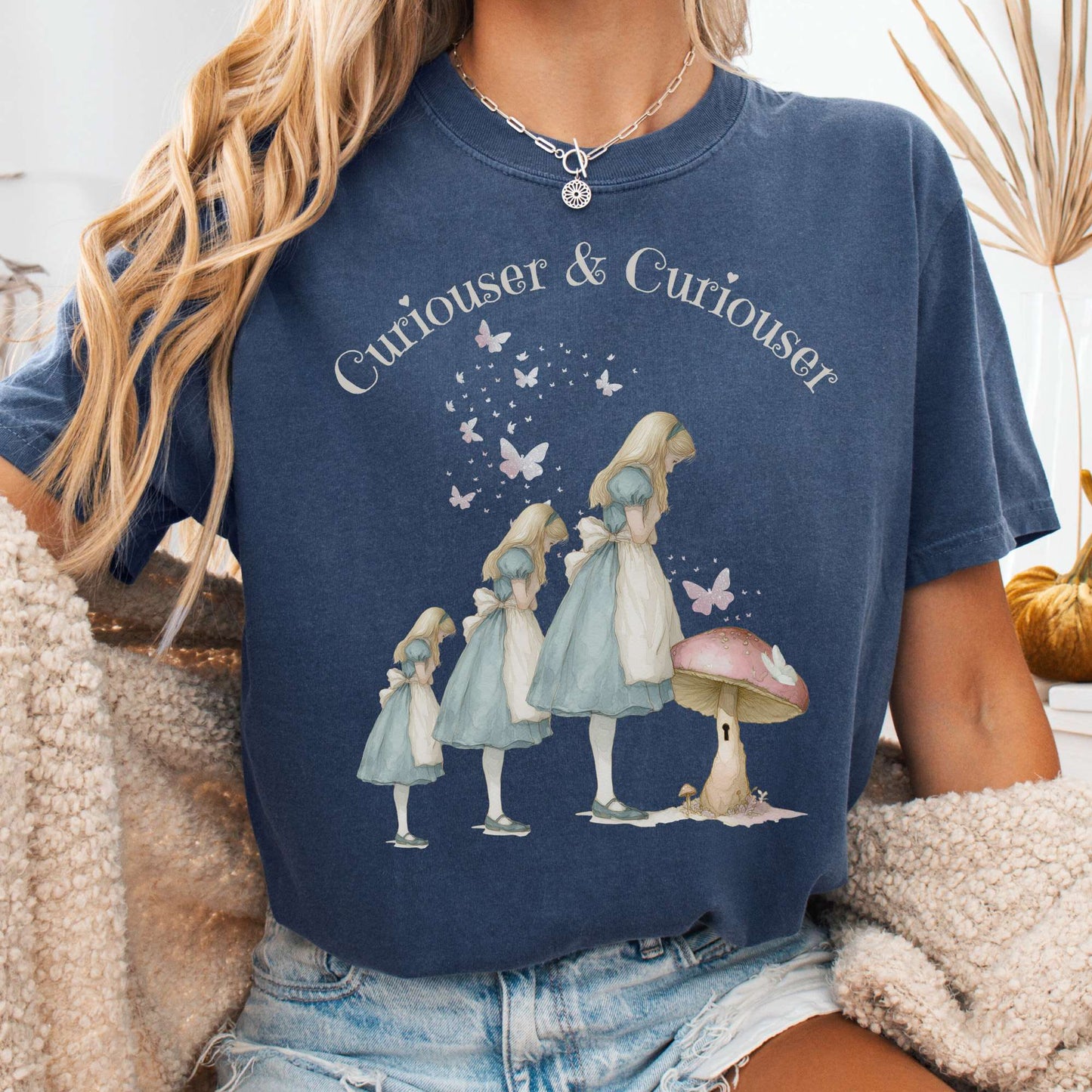T-Shirt Denim / S Curiouser and Curiouser Alice Tee The Mystic Eden