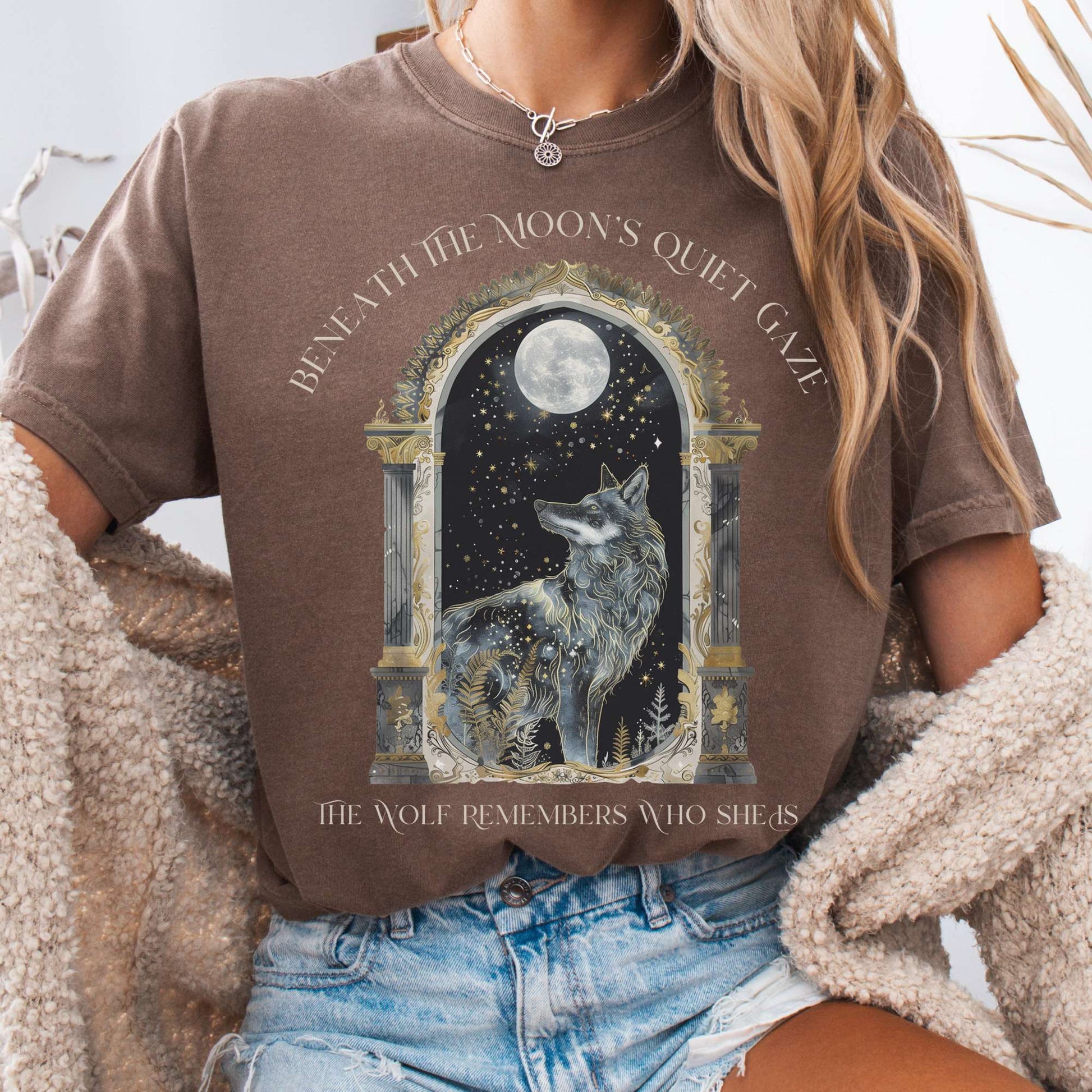T-Shirt Espresso / S Beneath The Moon The Wolf Remembers Who She Is Tee The Mystic Eden