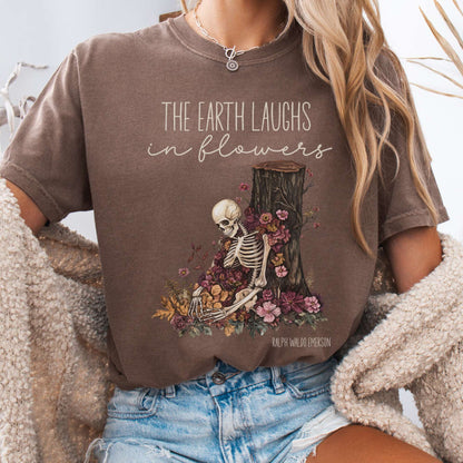 T-Shirt Espresso / S The Earth Laughs in Flowers Ralph Waldo Emerson Tee The Mystic Eden