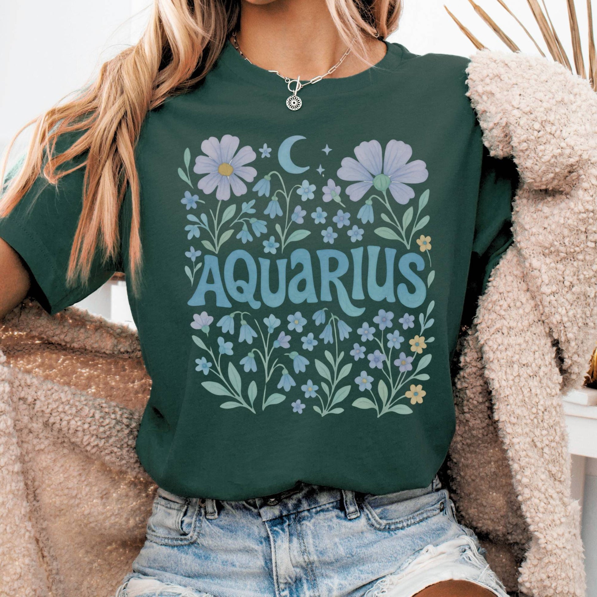 T-Shirt Forest / S Aquarius Floral T-Shirt – Retro Floral Zodiac Tee The Mystic Eden