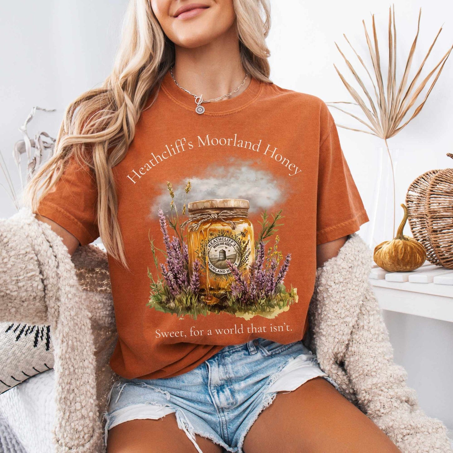 T-Shirt Heathcliff's Moorland Honey Tee The Mystic Eden