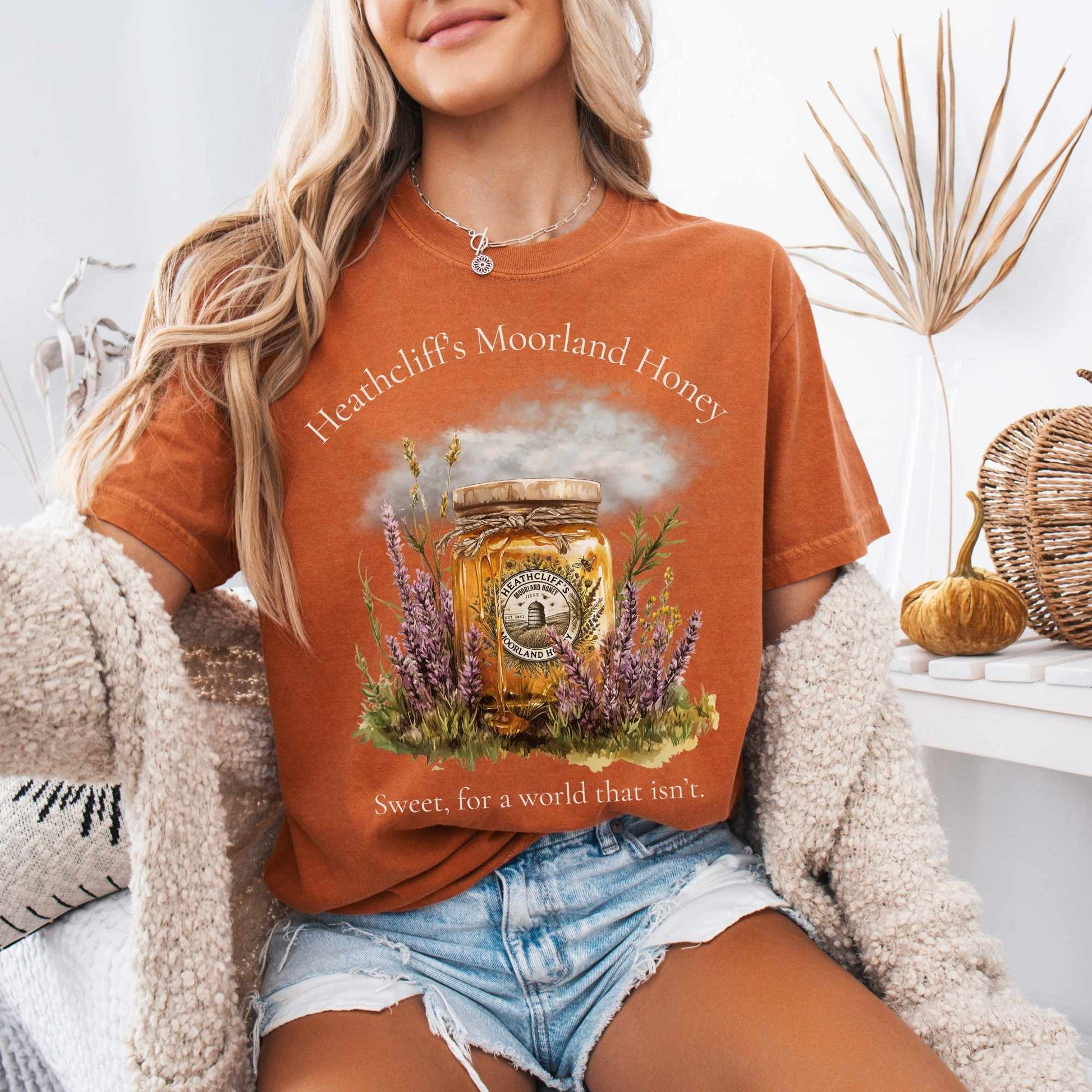T-Shirt Heathcliff's Moorland Honey Tee The Mystic Eden