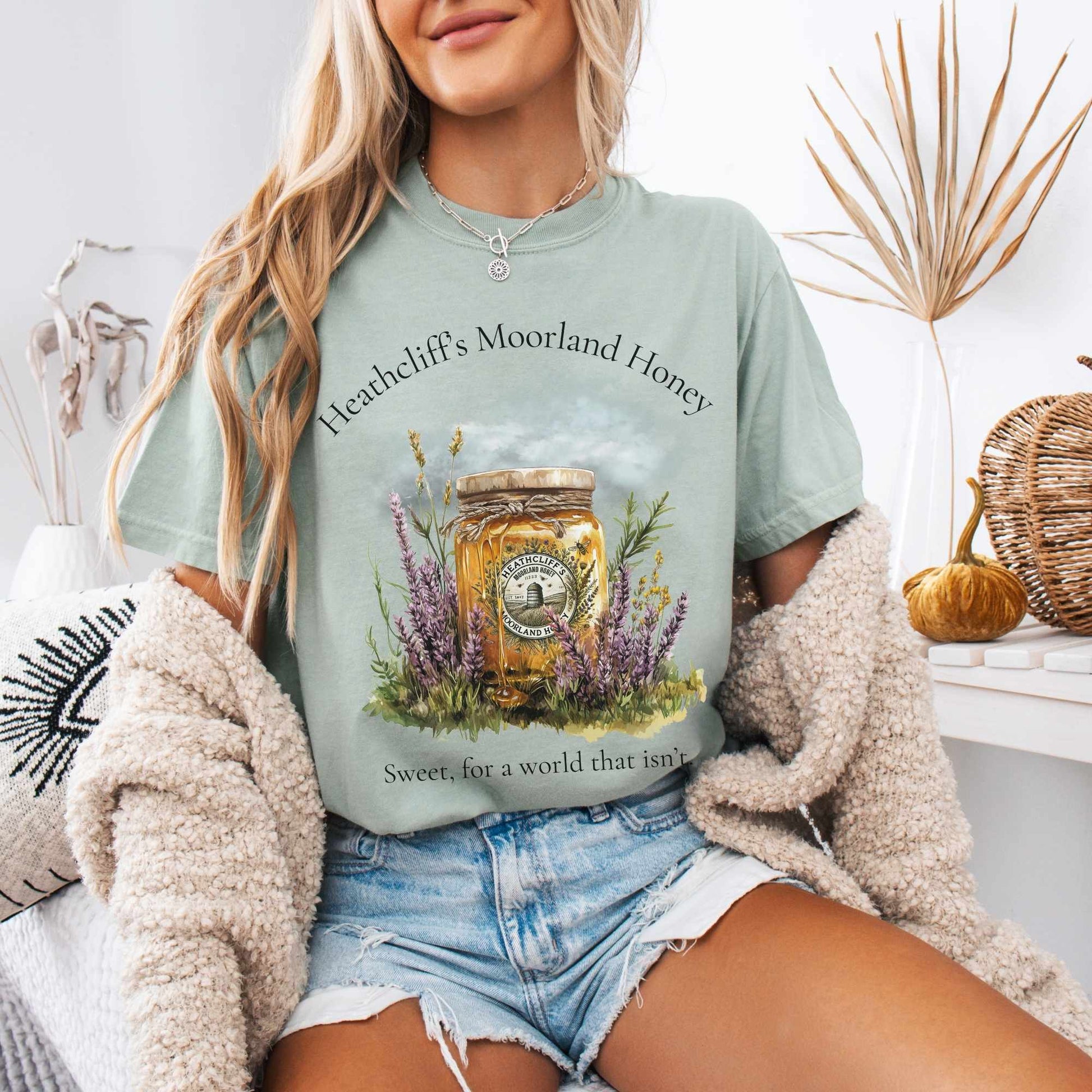 T-Shirt Heathcliff's Moorland Honey Tee The Mystic Eden