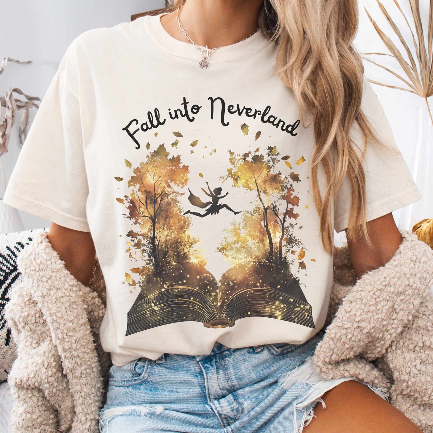 T-Shirt Ivory / S Fall into Neverland Tee The Mystic Eden