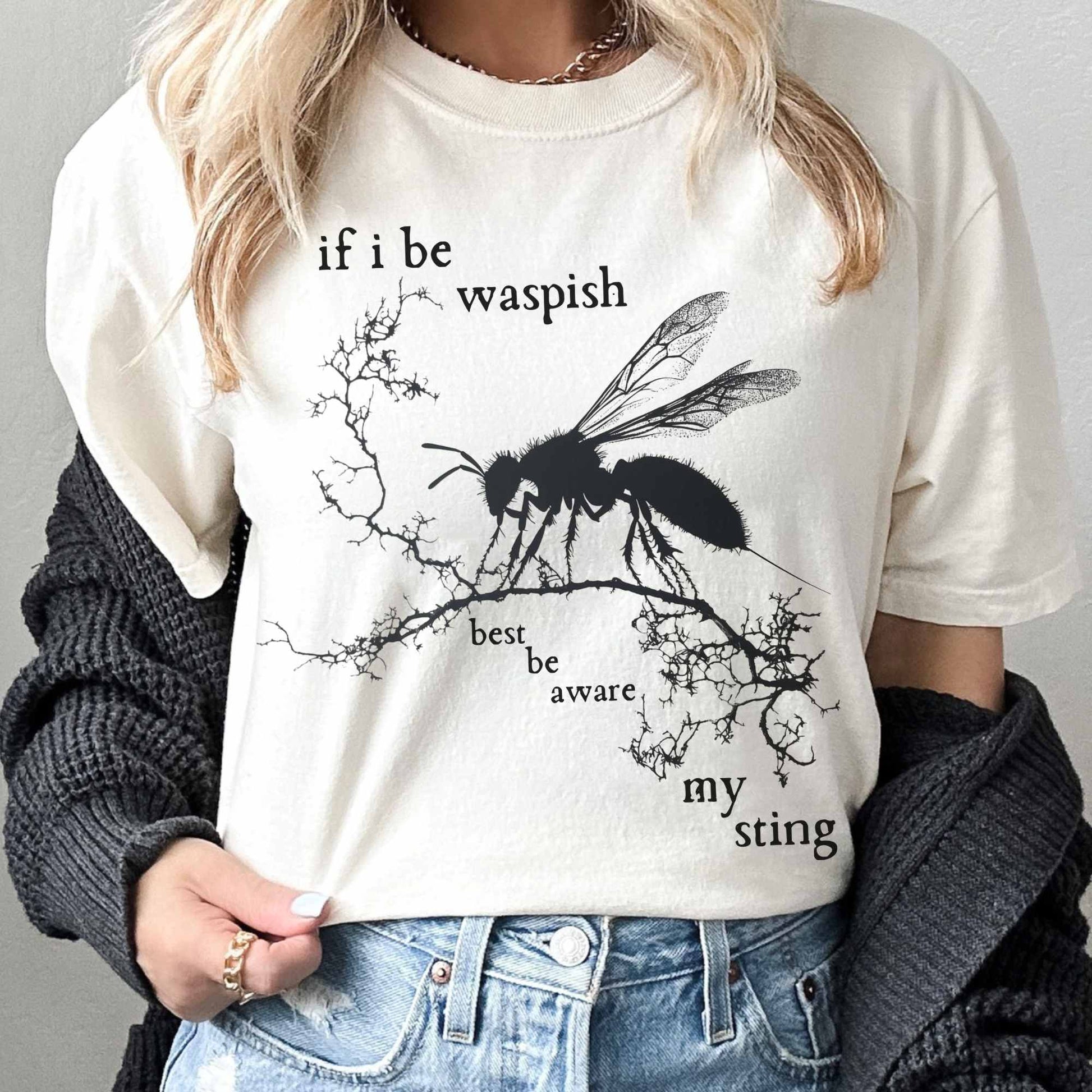 T-Shirt Ivory / S If I Be Waspish Best Be Aware My Sting - Shakespeare Shirt The Mystic Eden