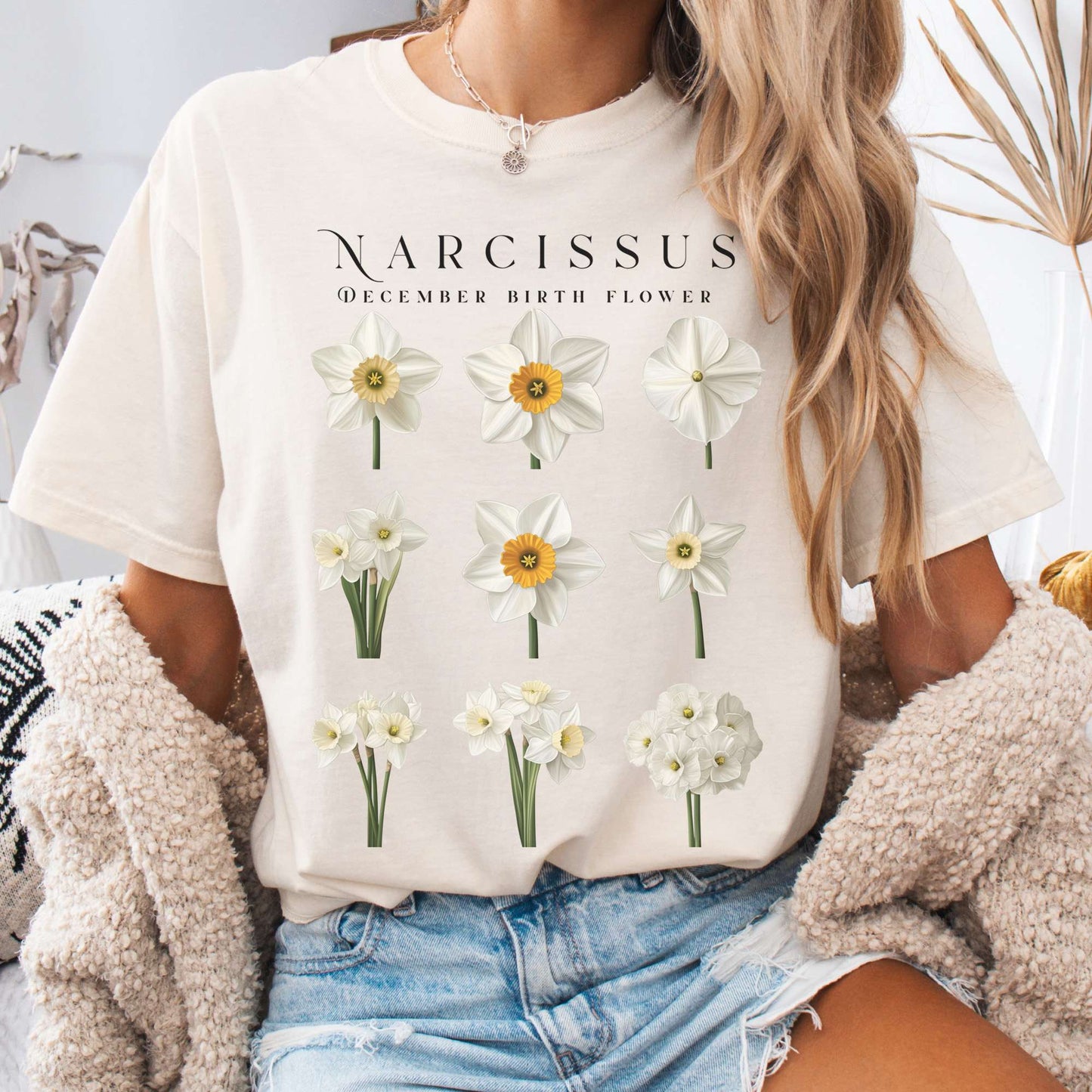 T-Shirt Ivory / S Narcissus December Birth Month Flower Shirt The Mystic Eden