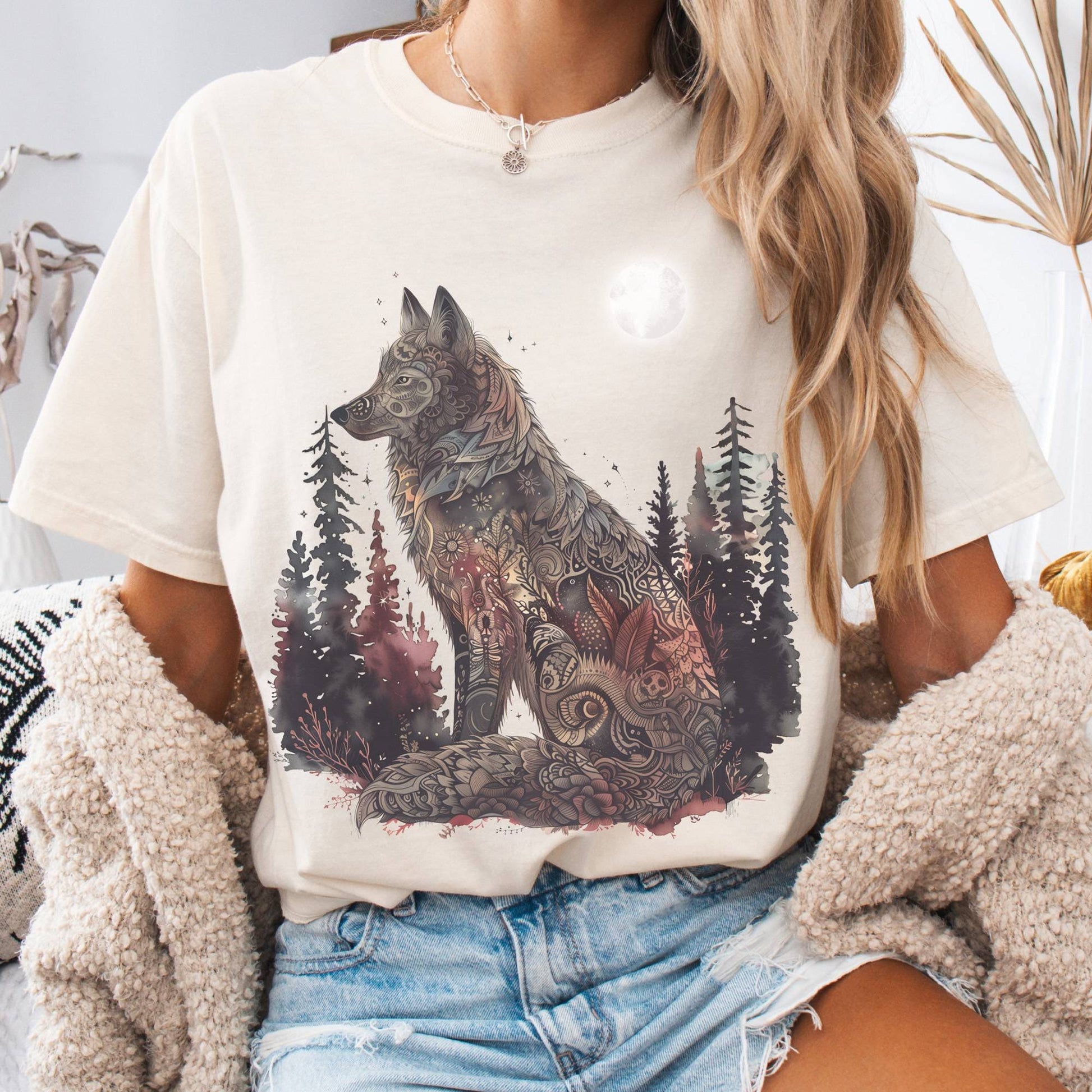 T-Shirt Ivory / S Nightfall Wolf T-Shirt – Mystical Forestcore Tee The Mystic Eden