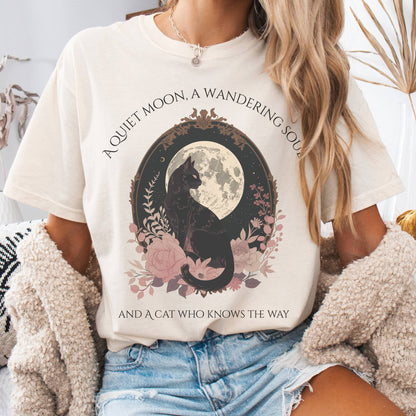 T-Shirt Ivory / S The Cat Who Knows The Way Poetry Tee The Mystic Eden