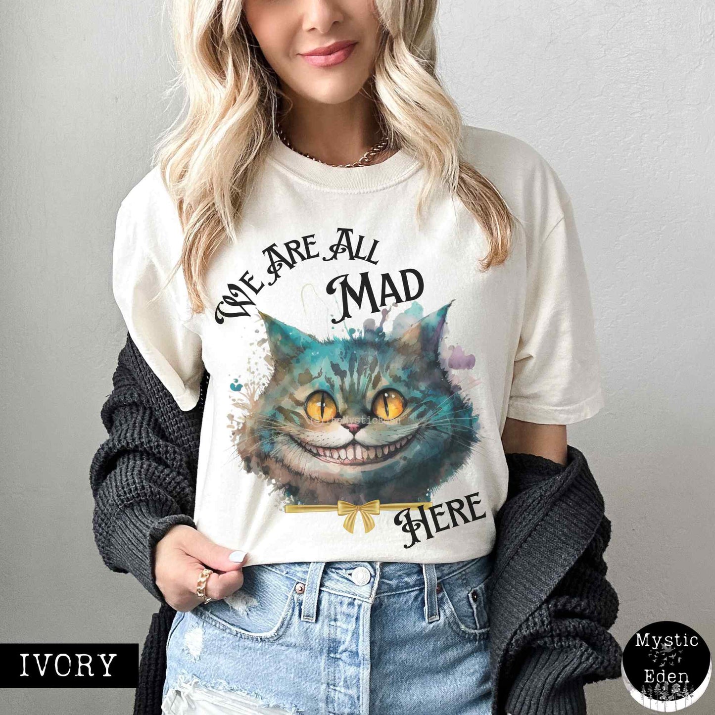 T-Shirt Ivory / S Vintage Cheshire Cat Alice in Wonderland T-Shirt The Mystic Eden