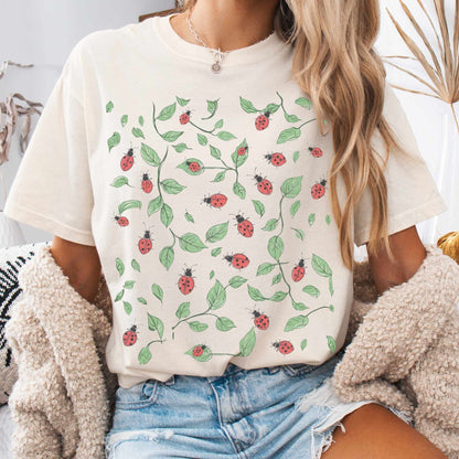 T-Shirt Ivory / S Vintage Ladybird Leaf Cottagecore Shirt The Mystic Eden