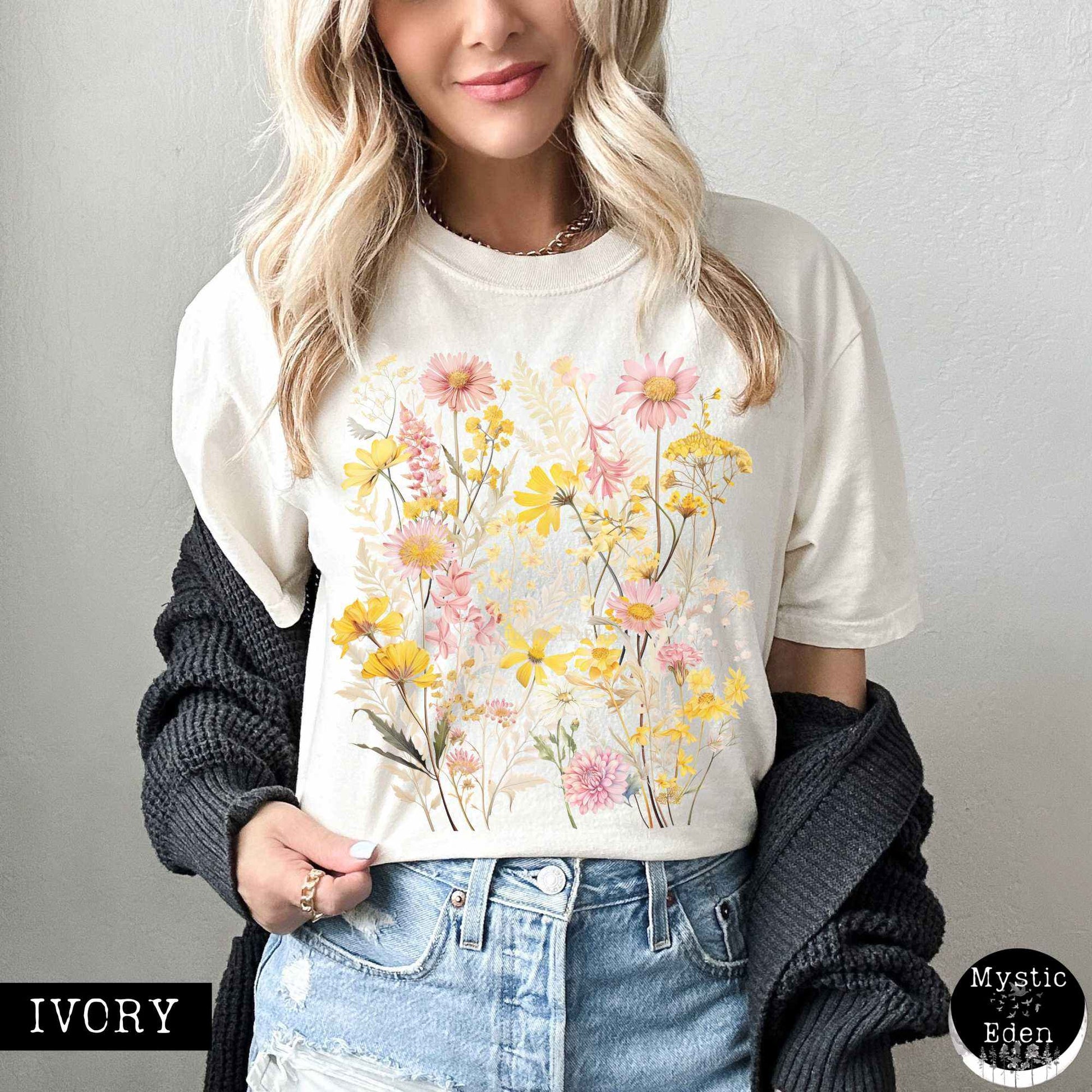 T-Shirt Ivory / S Vintage spring floral wildflowers shirt The Mystic Eden