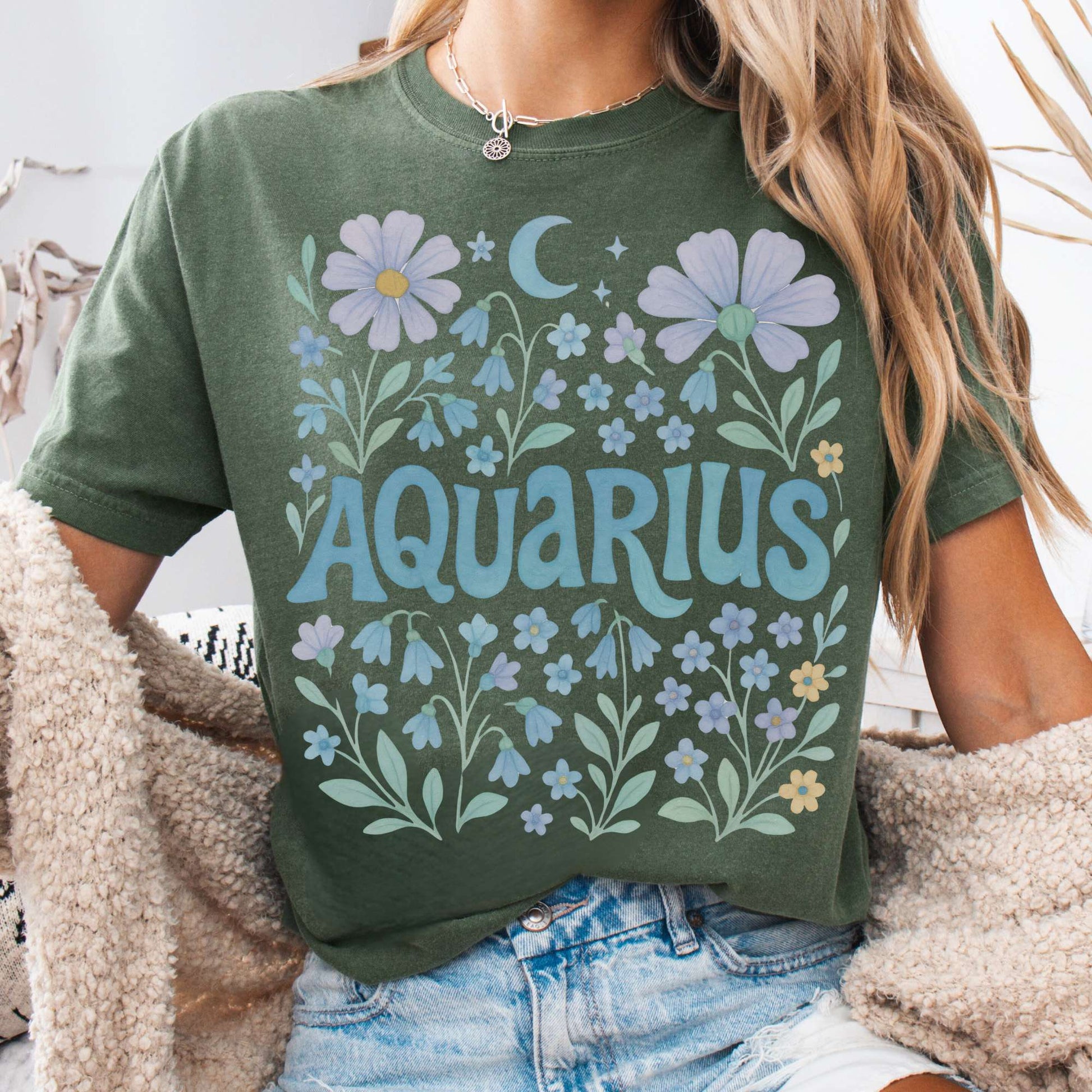 T-Shirt Moss / S Aquarius Vintage T-Shirt – Retro Floral Zodiac Tee The Mystic Eden