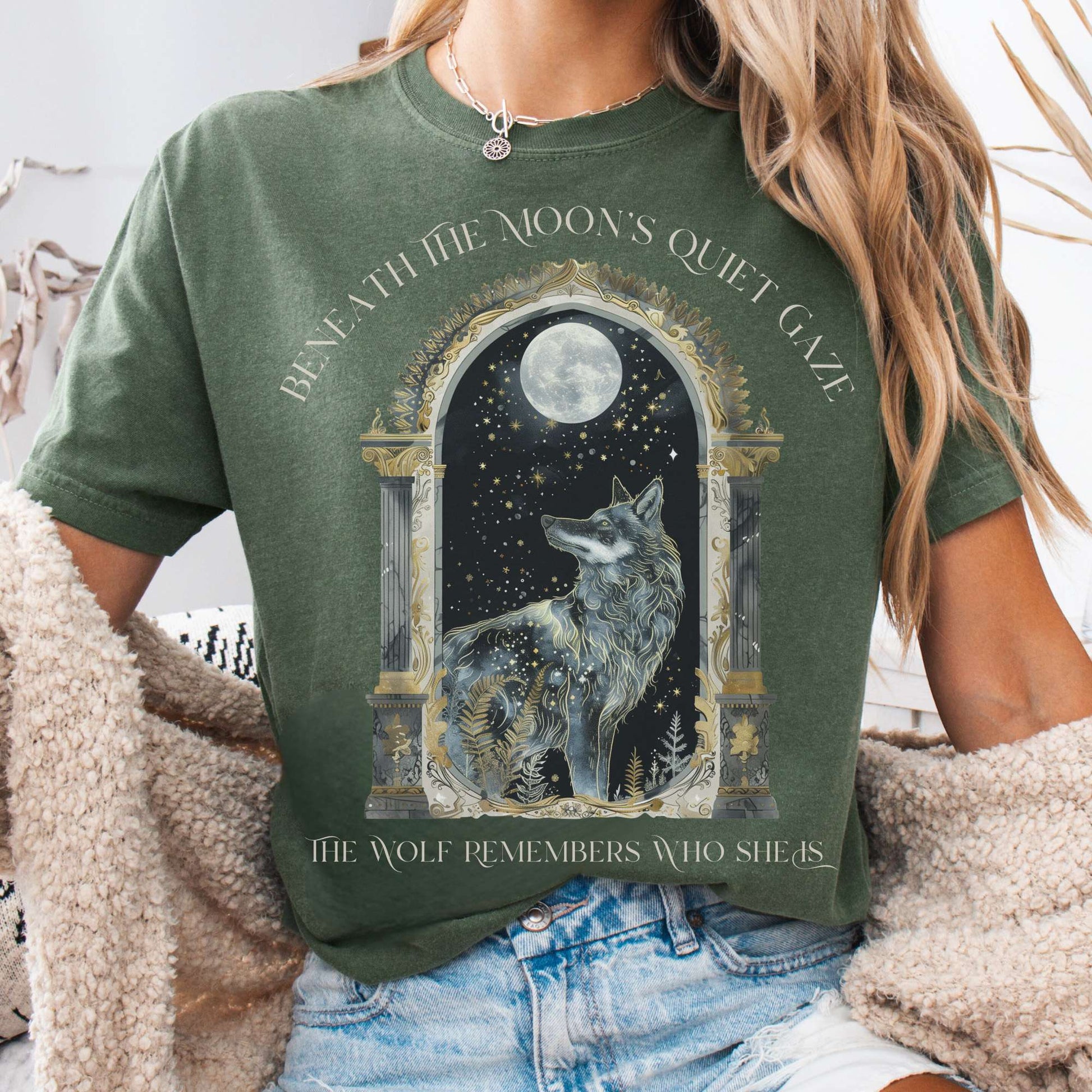 T-Shirt Moss / S Beneath The Moon The Wolf Remembers Who She Is Tee The Mystic Eden