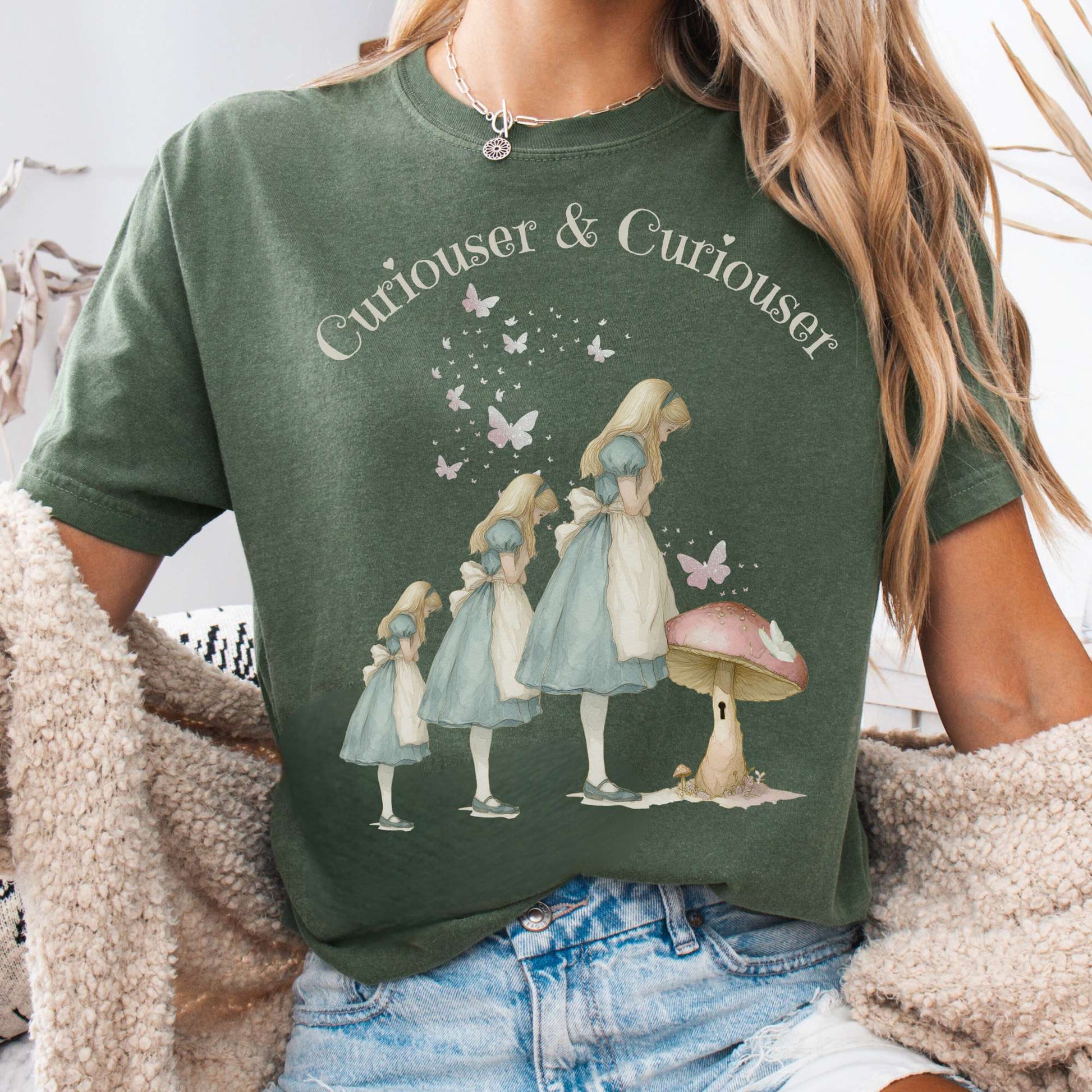 T-Shirt Moss / S Curiouser and Curiouser Alice Tee The Mystic Eden