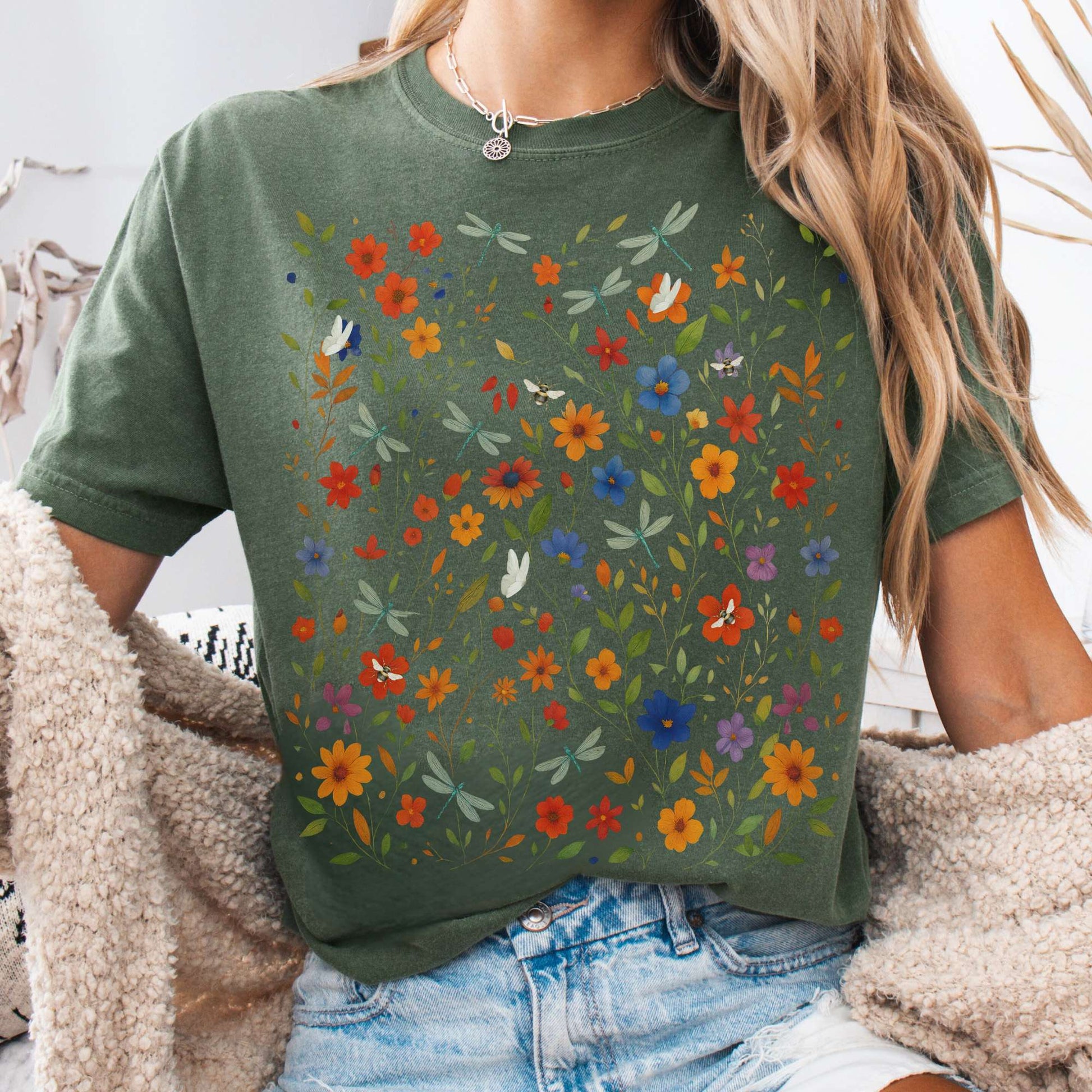 T-Shirt Moss / S Dragonfly Meadow T-Shirt – Whimsical Floral Tee The Mystic Eden