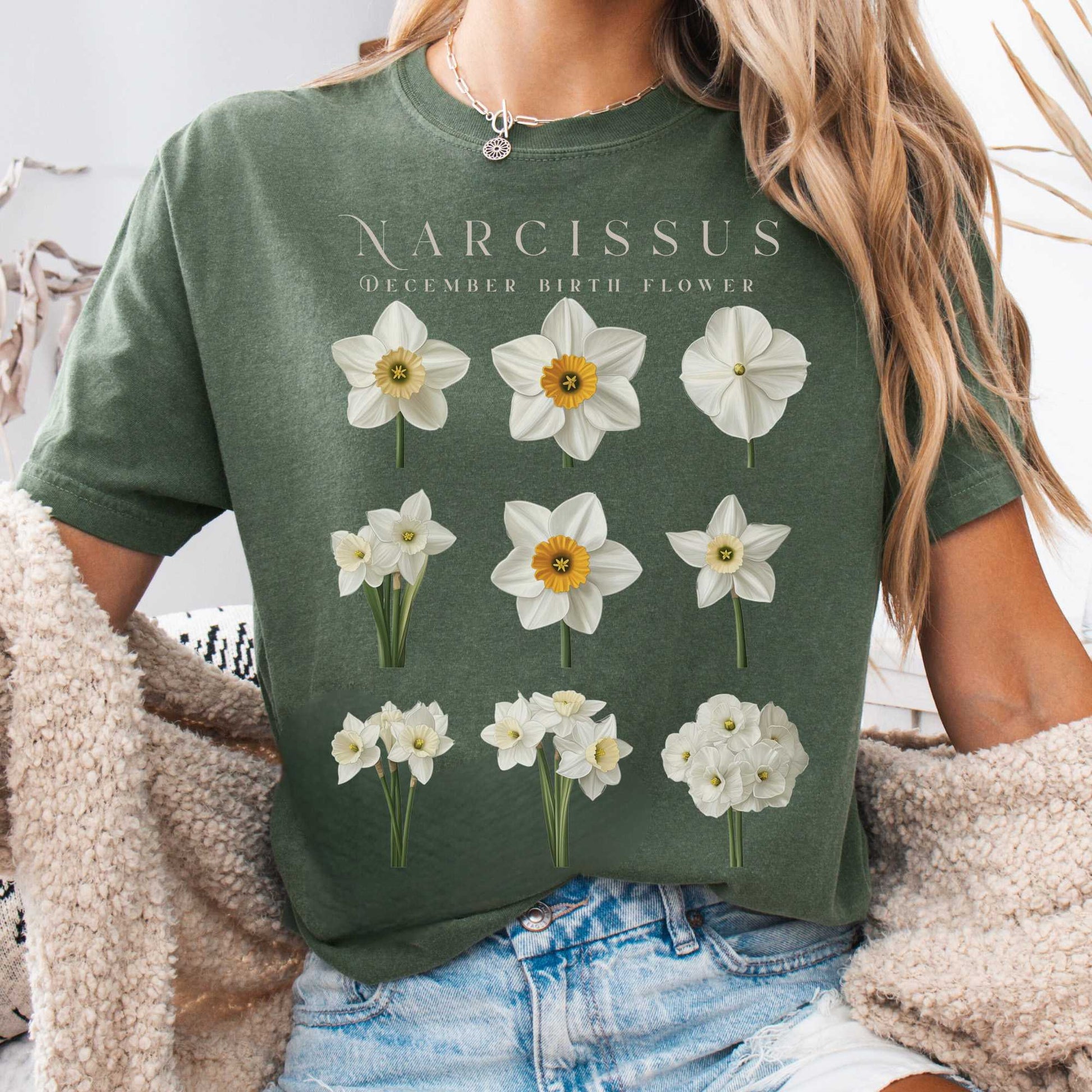 T-Shirt Moss / S Narcissus December Birth Month Flower Shirt The Mystic Eden